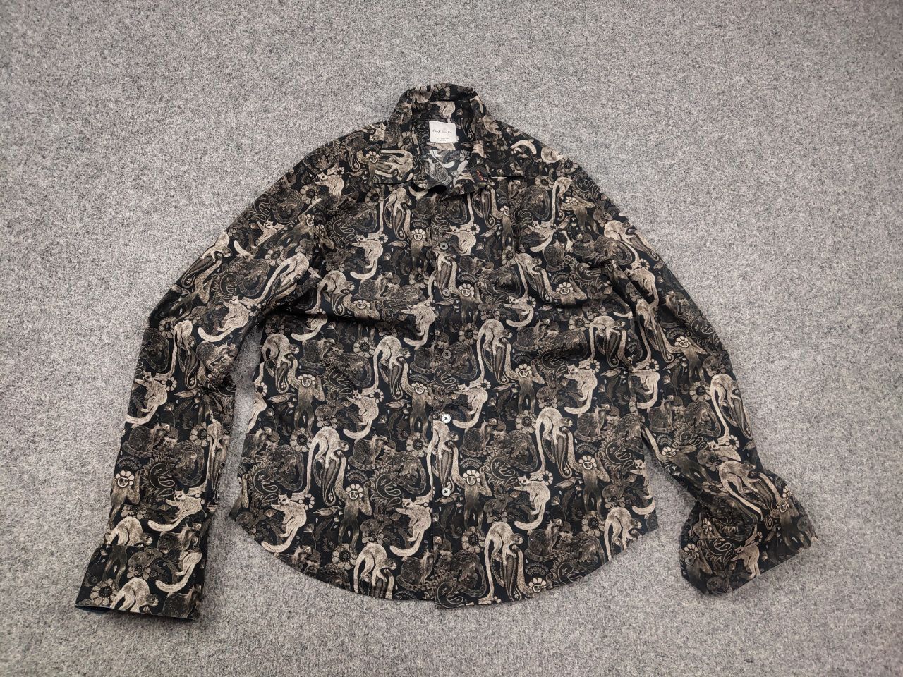 Paul Smith Paul Smith Mainline Monkey pattern Button long sleeve Shirt Size US S / EU 44-46 / 1 - 3 Thumbnail