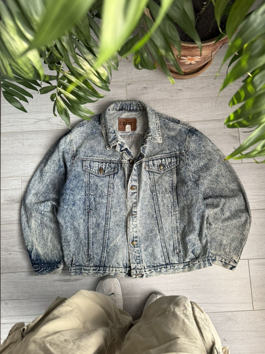Vintage Vintage Italian style Oversized Washed Denim Jacket Size US L / EU 52-54 / 3 - 1 Thumbnail