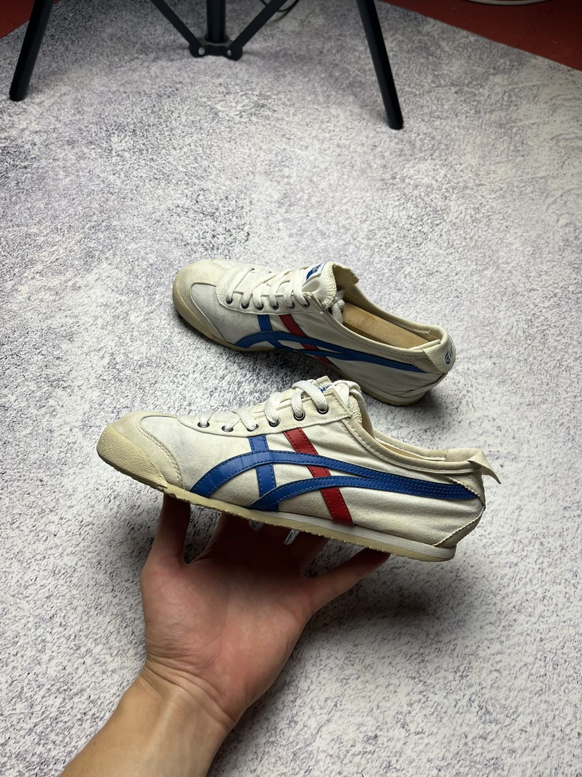 Asics Asics Onitsuka Tiger Mexico 66 Distressed Sneakers 10 Rare Size US 6 / EU 39 - 1 Thumbnail