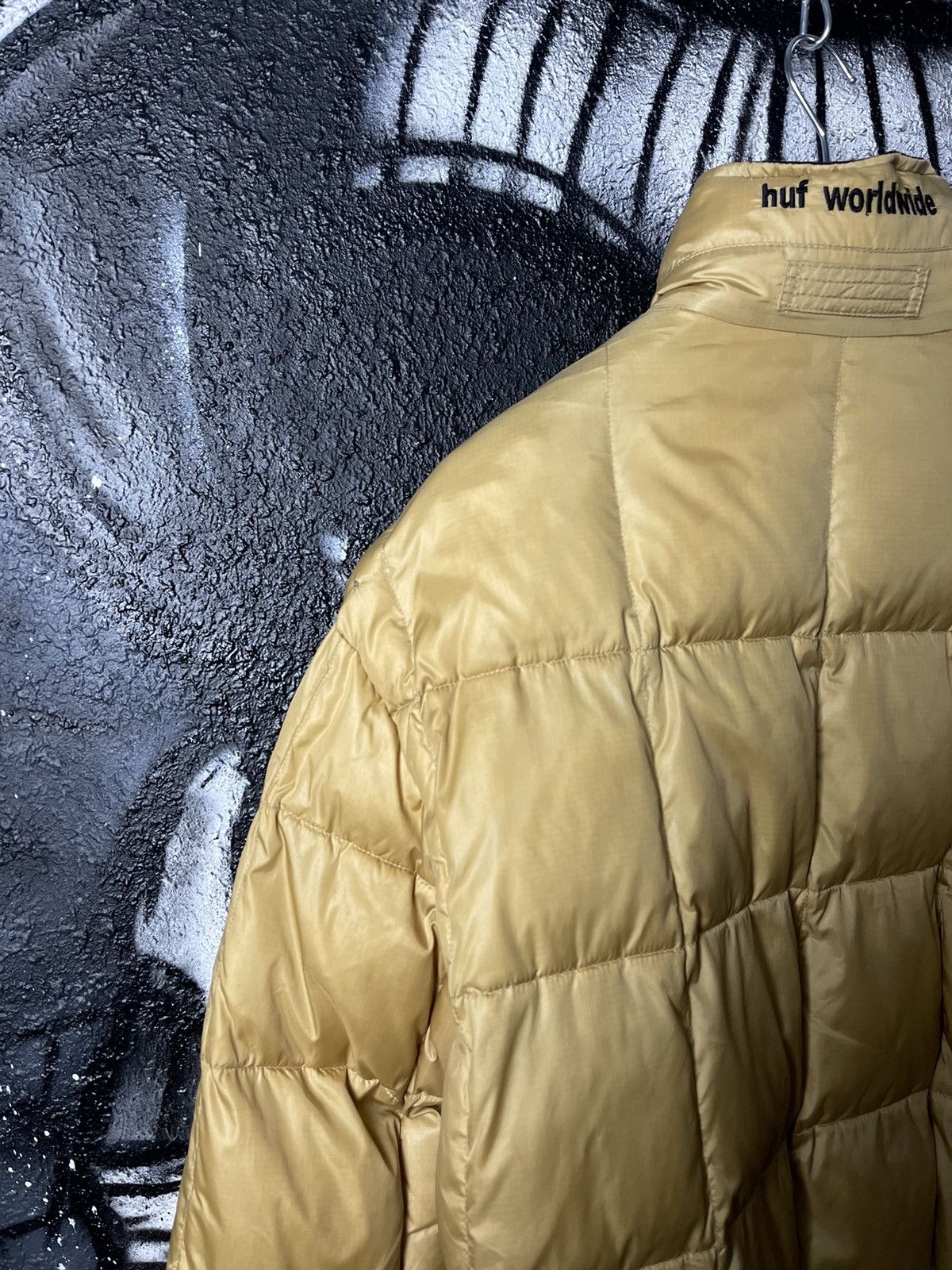 Huf × Vintage Huf Worldwide Down Puffer Jacket Men’s Size M Size US M / EU 48-50 / 2 - 15 Thumbnail