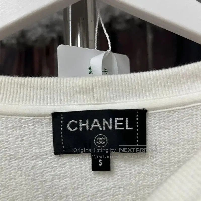 Chanel Chanel Cropped White Long Sleeve Sweatshirt . Size S / US 4 / IT 40 - 7 Thumbnail
