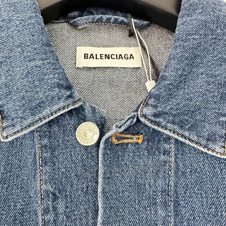 Balenciaga Balenciaga Front and Back Letter Logo Denim Jacket Size XXS / US 00 / IT 34 - 4 Thumbnail