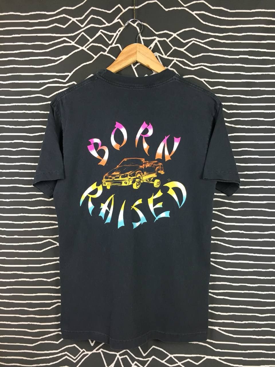 Born X Raised × Vintage Born x Raised Broken Car Graphic Tee Size S Size US S / EU 44-46 / 1 - 2 Thumbnail