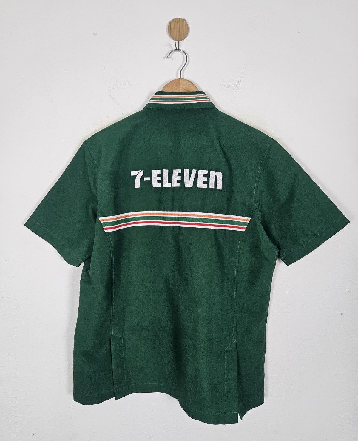 Vintage Vintage 7 ELEVEN Japan Uniform Work Zipper Jacket Size US L / EU 52-54 / 3 - 2 Thumbnail