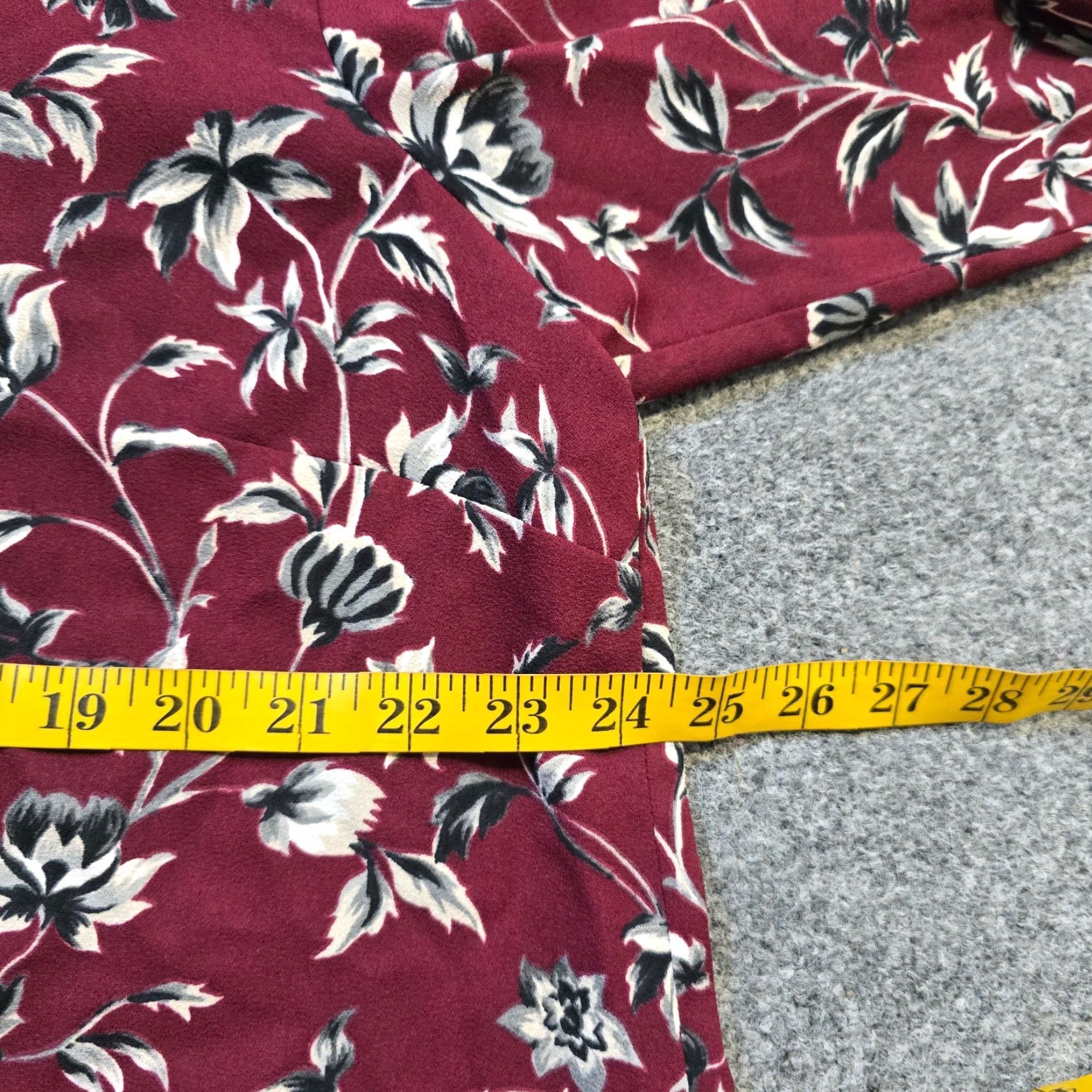 J. Jill J Jill Top Women Large Red Floral Button-Up Tunic Long Sleeve Career Casual Shirt Size L / US 10 / IT 46 - 5 Thumbnail