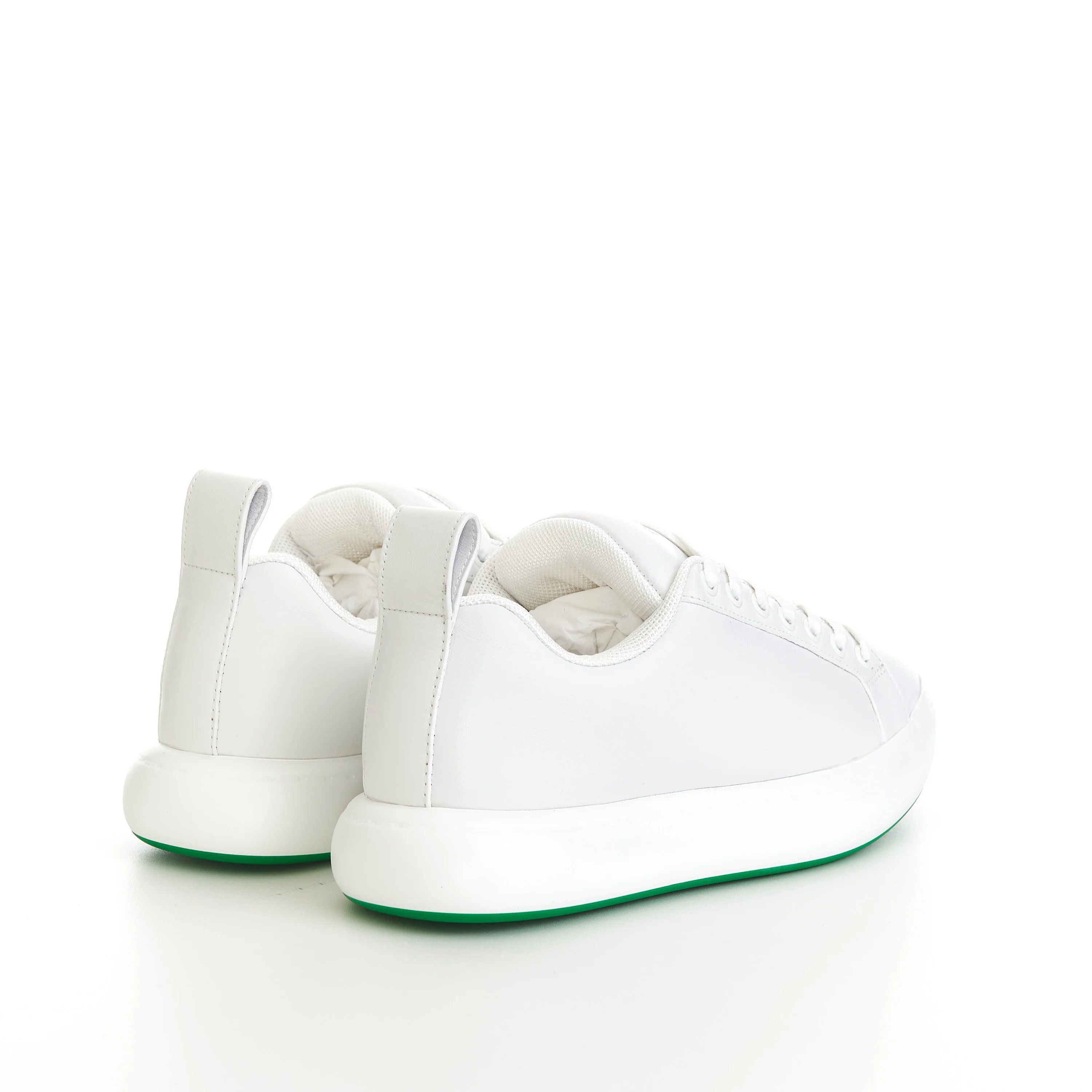 Bottega Veneta o1bcso1str0924 Pillow Sneakers in White Size US 6 / EU 39 - 9 Thumbnail