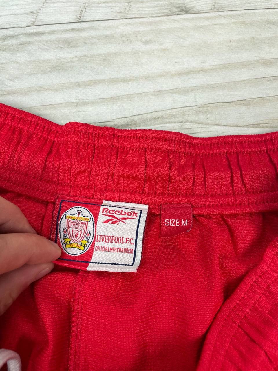 Reebok REEBOK LIVERPOOL 1996 1998 HOME FOOTBALL SOCCER SHORTS Size US 32 / EU 48 - 6 Thumbnail