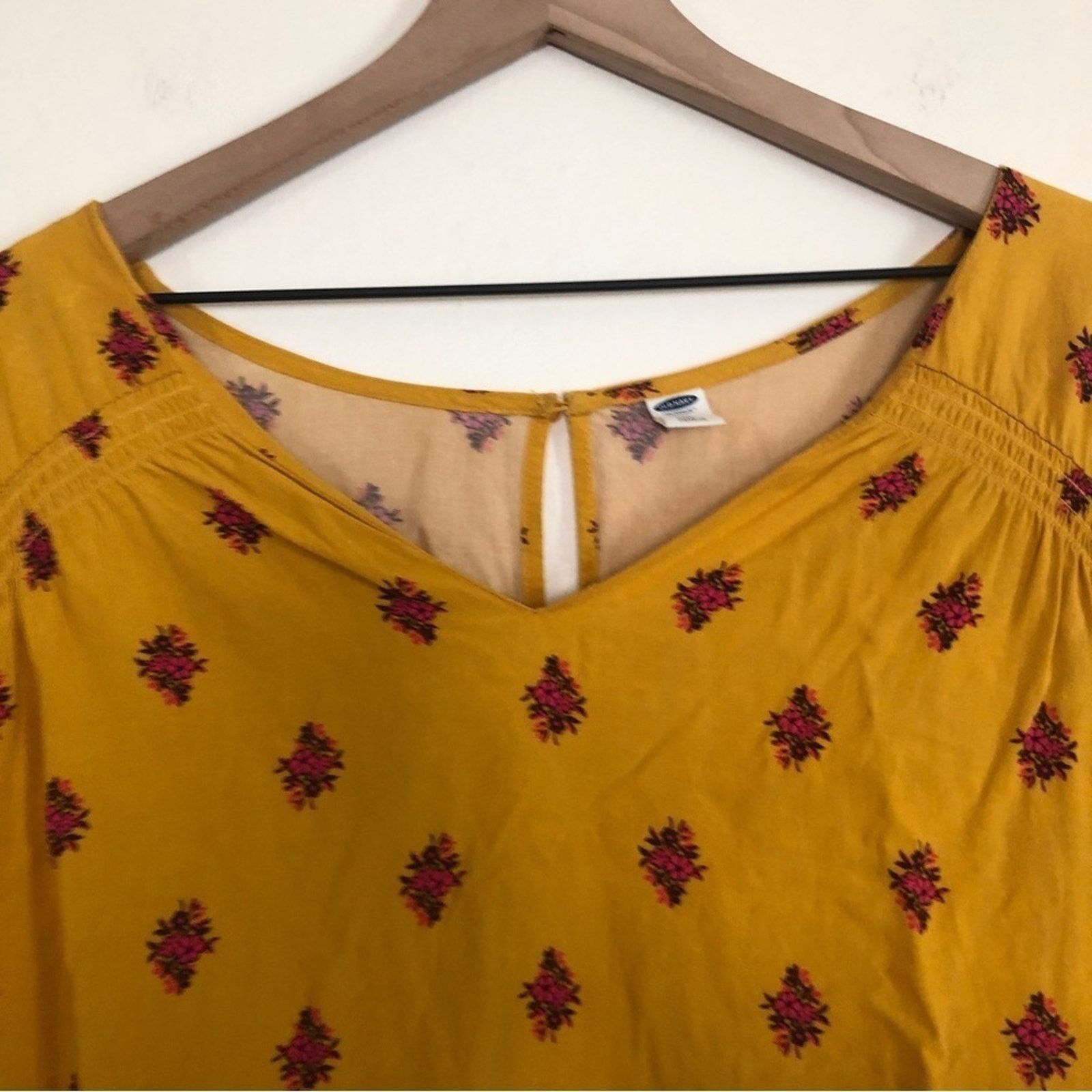 Old Navy Old Navy Mustard Yellow Red Floral Long Sleeve Flowy Dress Size XXL / US 16-18 / IT 52-54 - 7 Thumbnail