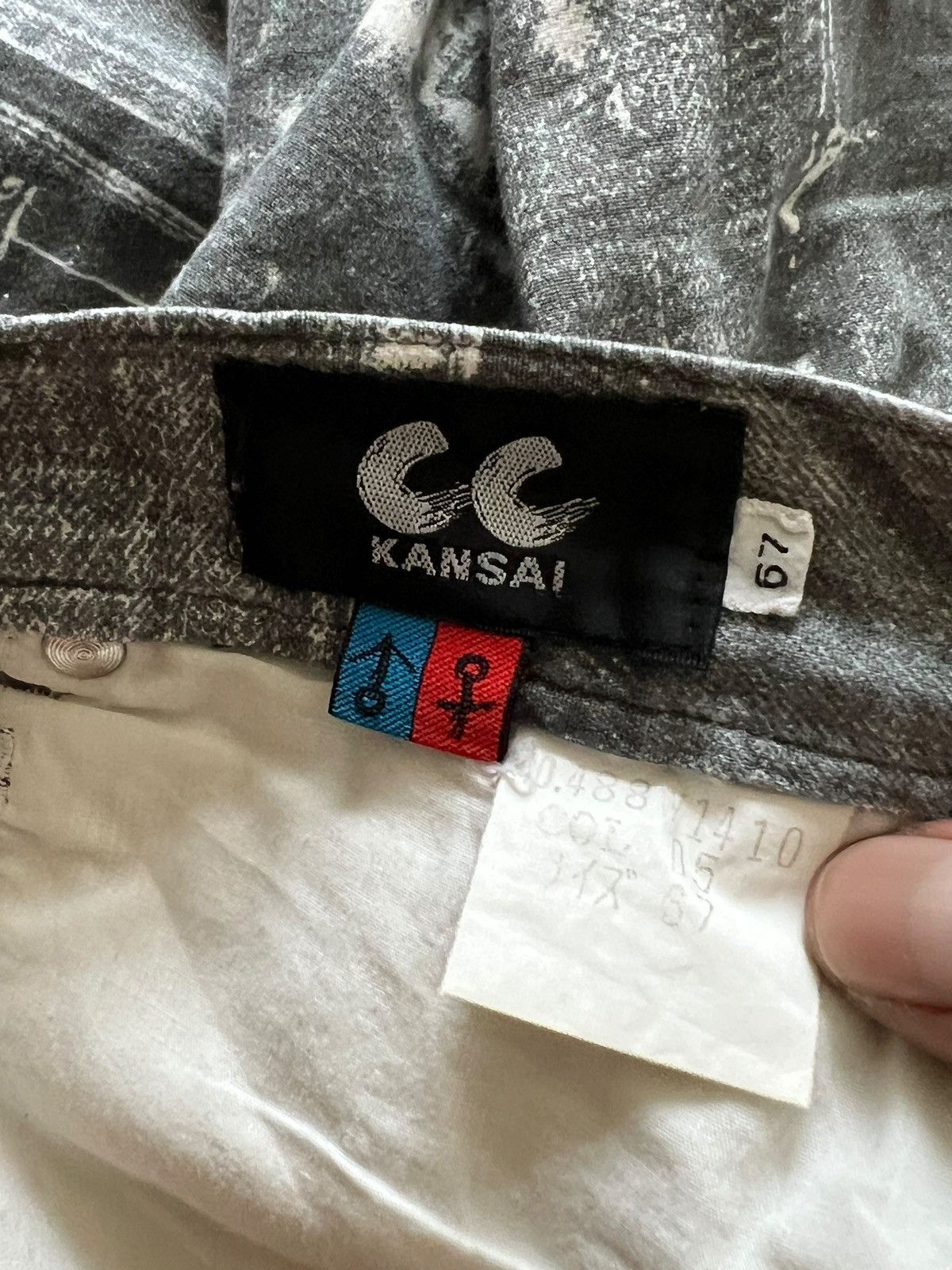 Kansai Yamamoto 1990s Kansai Yamamoto Printed Patchwork Pants Size US 27 - 11 Thumbnail