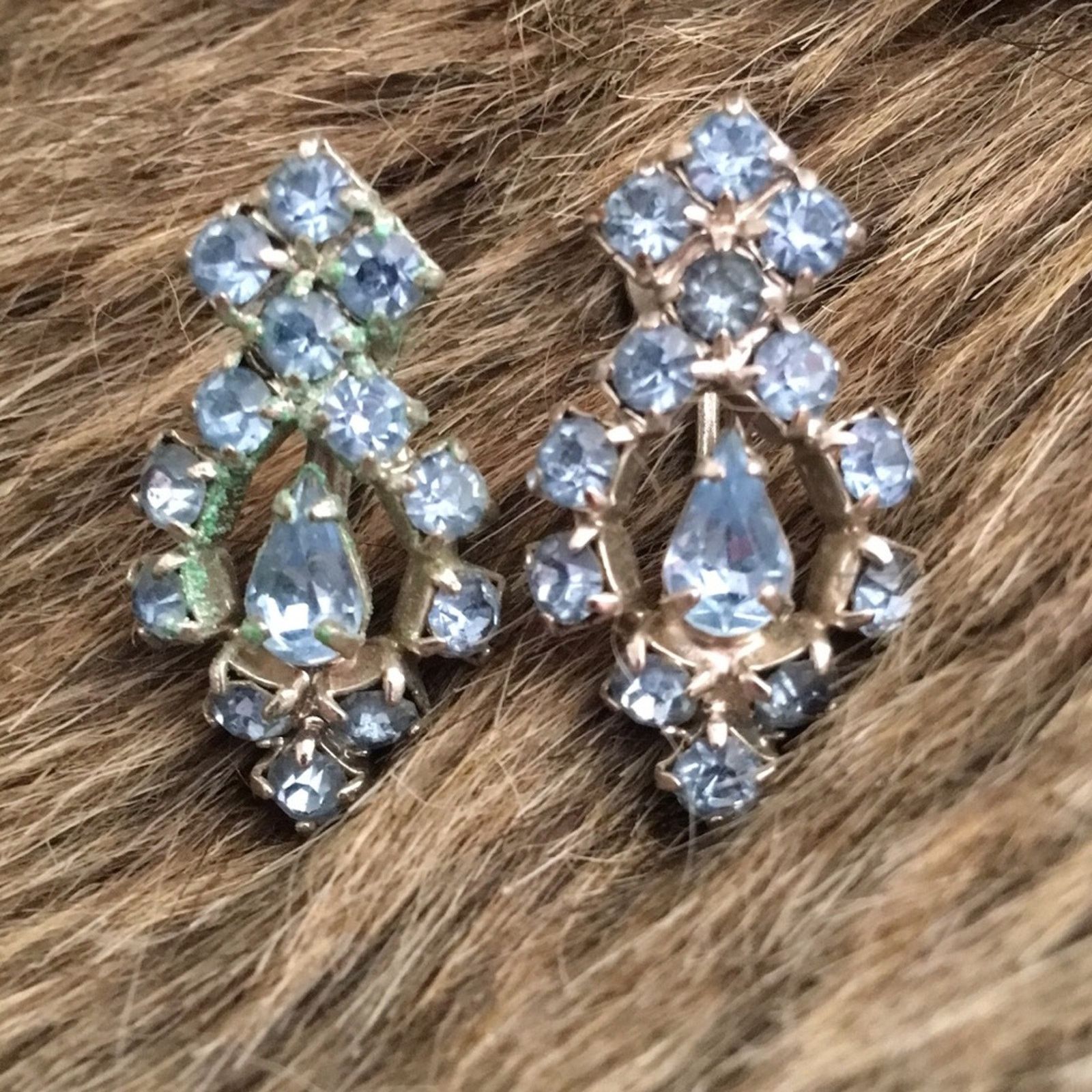 Vintage Vintage blue rhinestone screw back clip earrings Size ONE SIZE - 1 Thumbnail