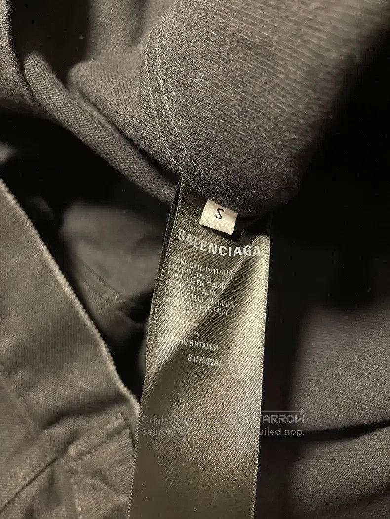 Balenciaga Balenciaga Letter Printed Distressed Washed Denim Jacket Size US S / EU 44-46 / 1 - 6 Thumbnail