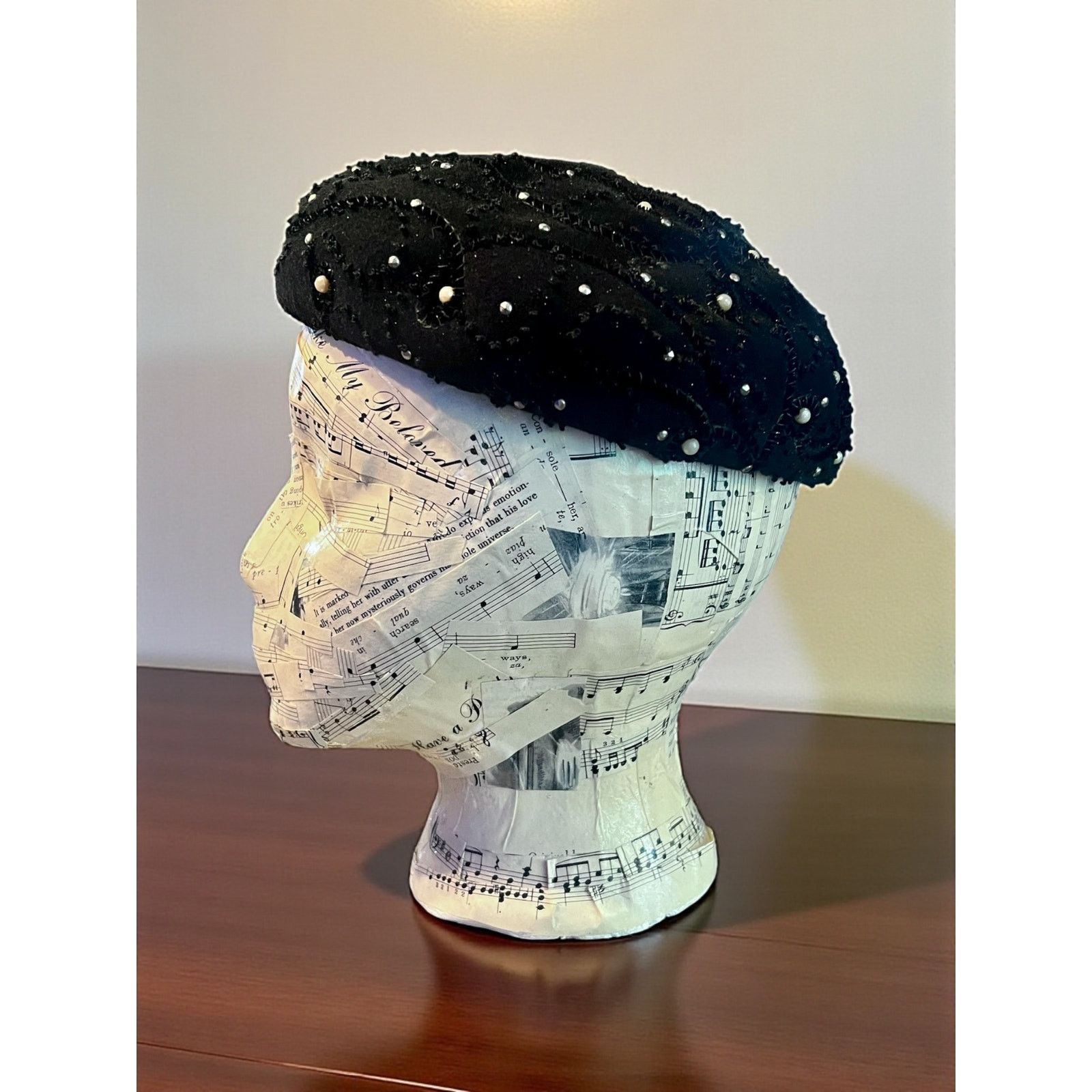Vintage Vintage 1950s Merrimac Wool Beret Black Beaded Hat-Pearls Size ONE SIZE - 3 Thumbnail
