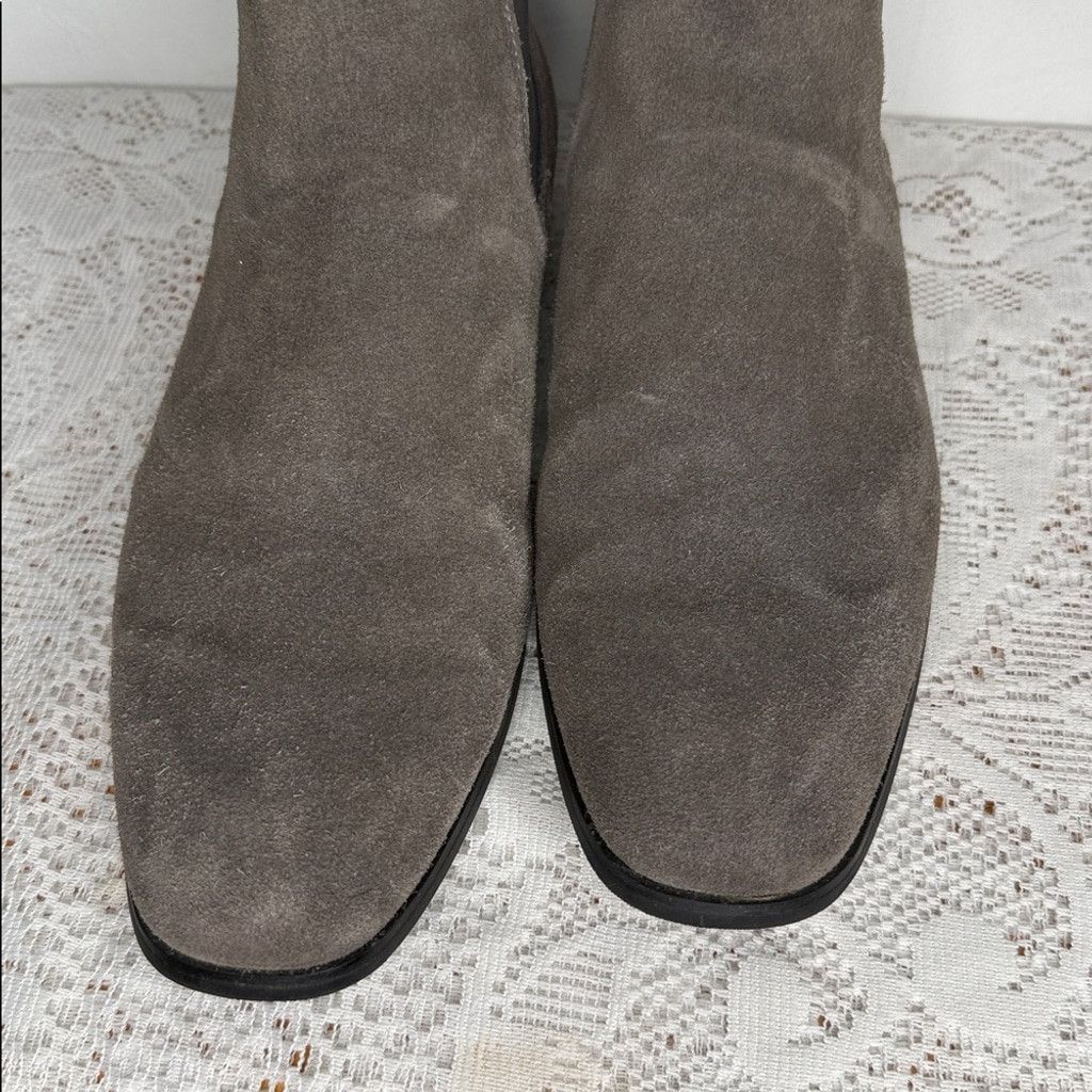Express Express Chelsea gray suede Men’s slip on chukka boots sz 12 Size US 12 / EU 45 - 3 Thumbnail