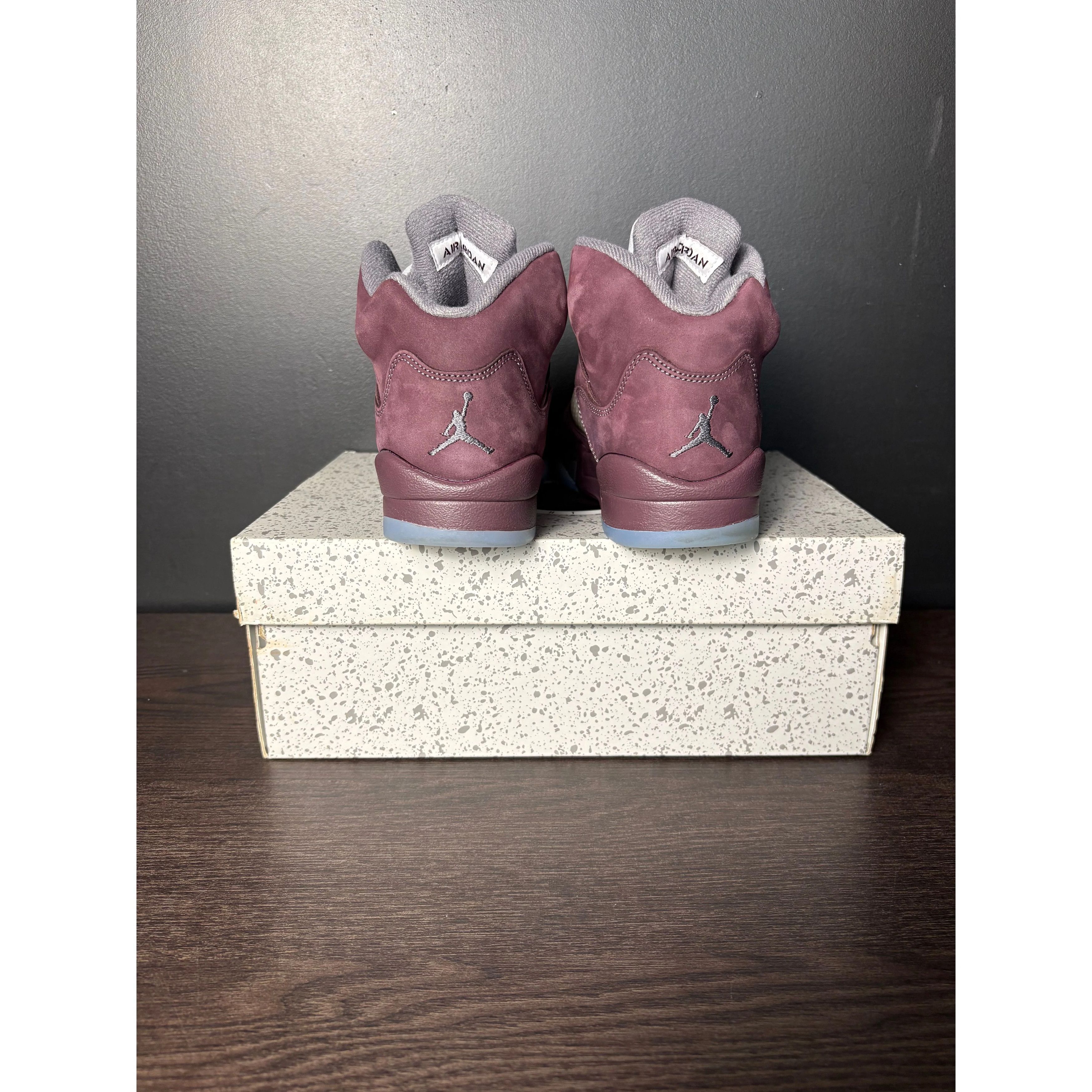 Jordan Brand 6Y - Air Jordan 5 Retro "Burgundy" (2023) (GS) **PRE-OWNED** Size US 6 / EU 39 - 4 Thumbnail