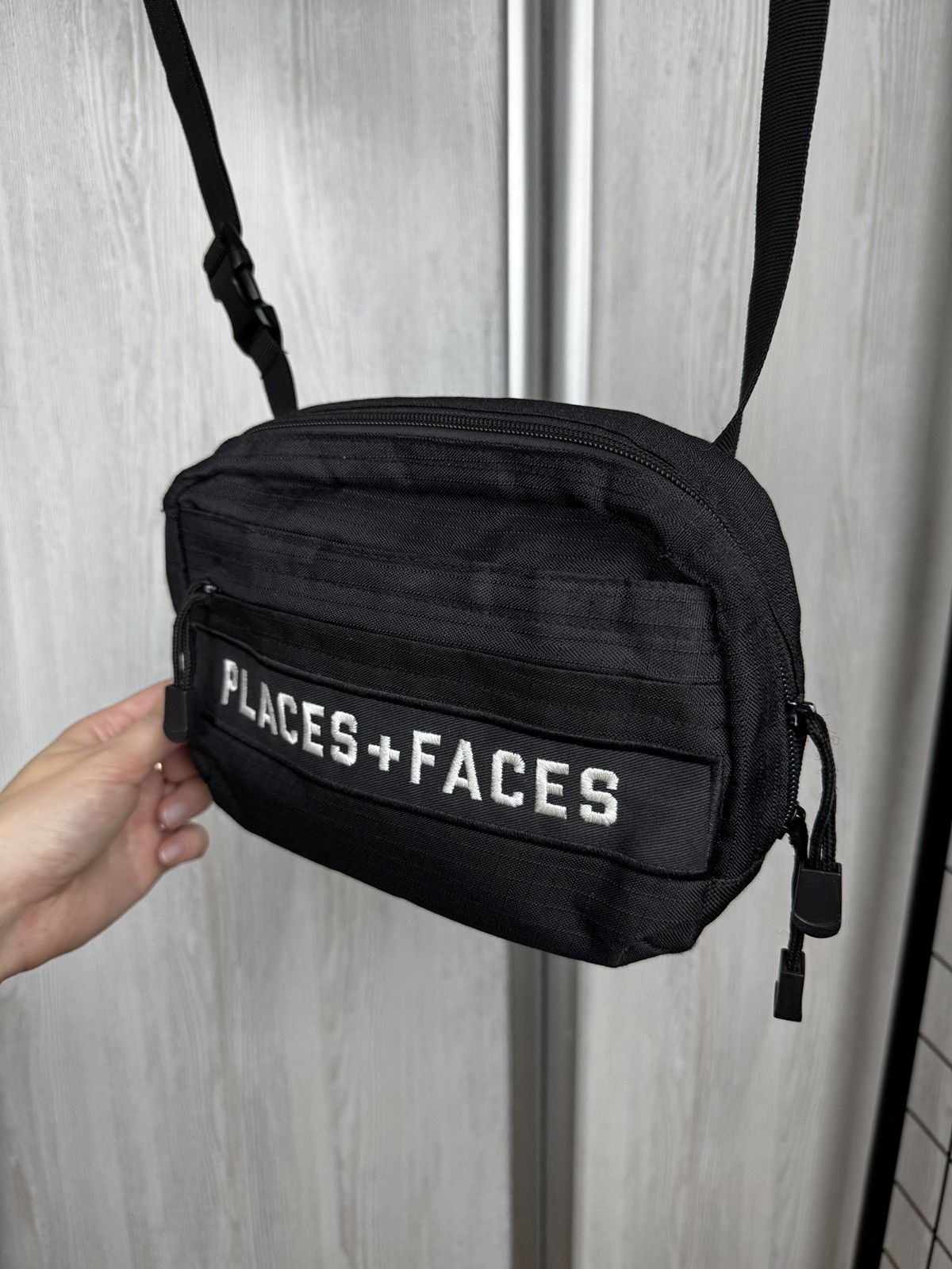 Places + Faces Places + Faces black crossbody shoulder bag Size ONE SIZE - 4 Thumbnail