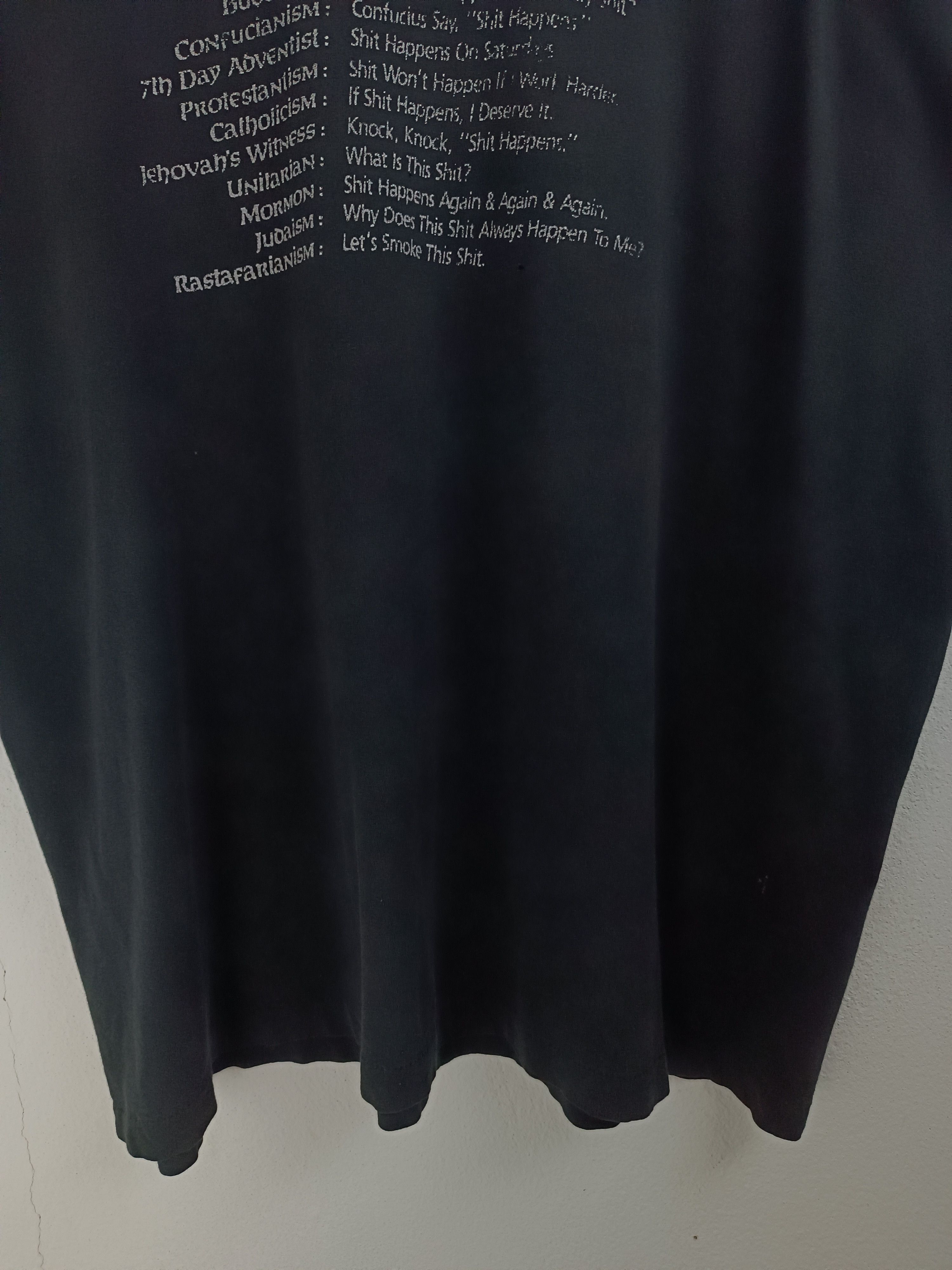Vintage THRASHED FADED VINTAGE 90'S RELIGIONS OF T WORLD HUMOR FUNNY Size US XL / EU 56 / 4 - 12 Thumbnail