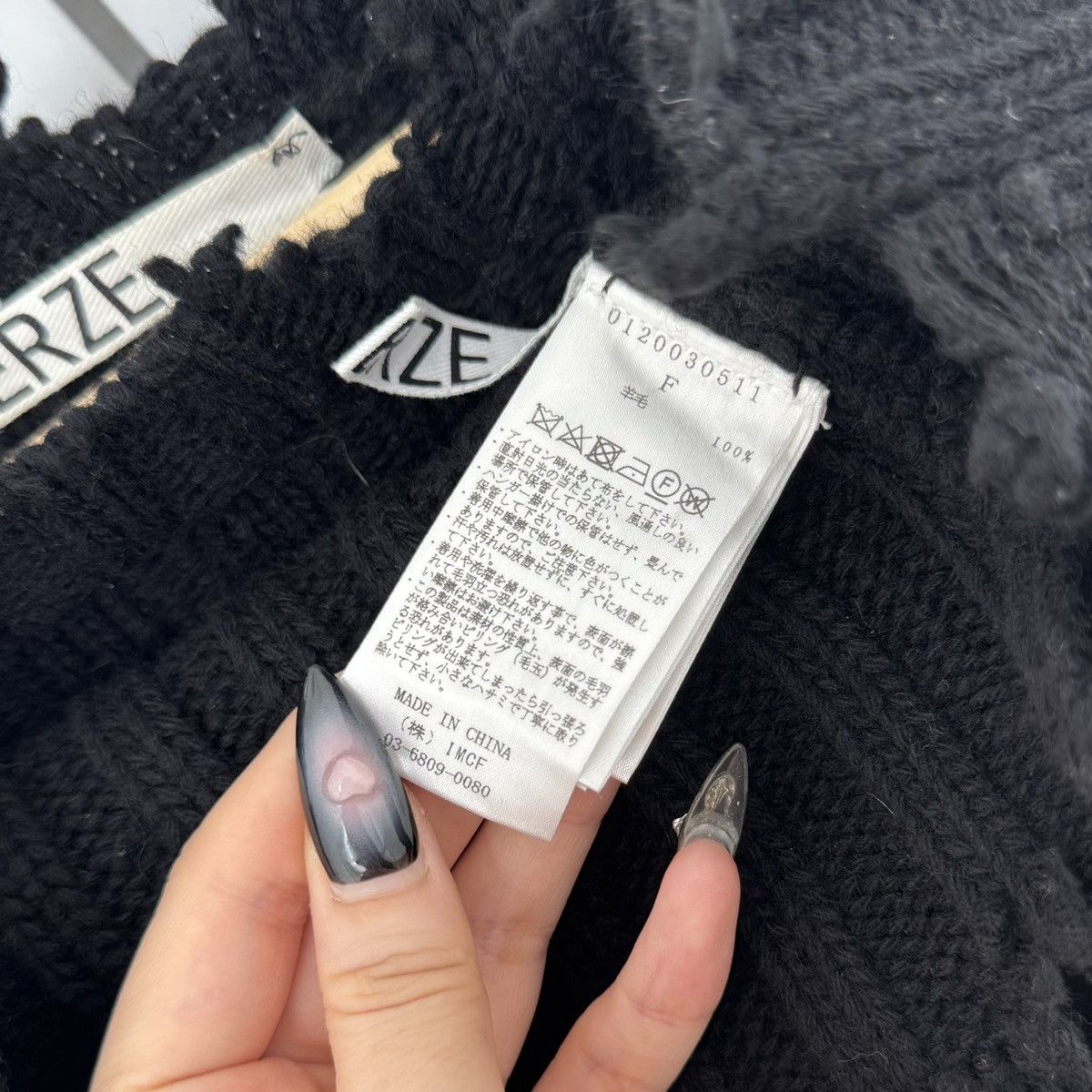 Japanese Brand PERVERZE Wool Black Turtleneck Cropped Sweater Raw Edges Size ONE SIZE - 4 Thumbnail