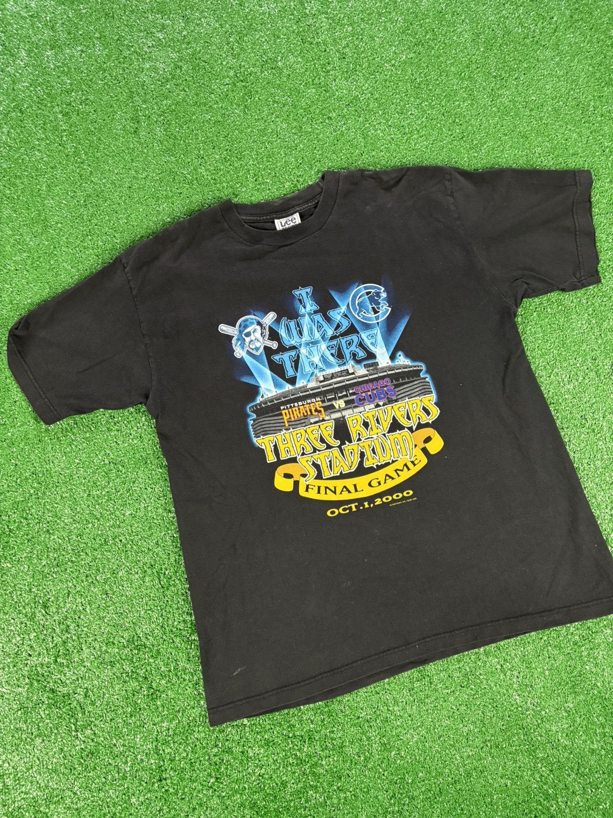 MLB × Vintage Vintage 2000 y2k faded Pirates vs Cubs Tshirt Size US XL / EU 56 / 4 - 2 Thumbnail