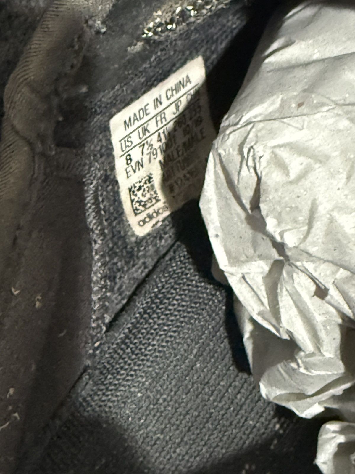 Yeezy Adidas Yeezy Boost 350 V2 "Black Non-Reflective" (FU9006) Size US 8 / EU 41 - 4 Thumbnail