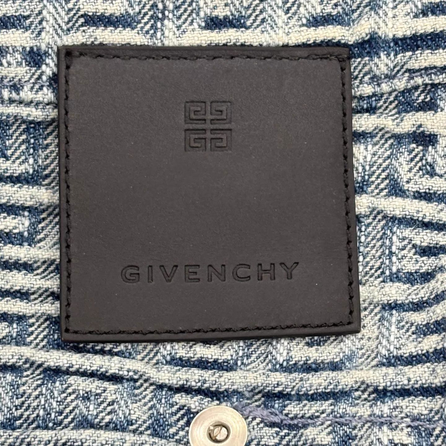 Givenchy Givenchy 4G Monogram Denim Skirt Size 28" / US 6 / IT 42 - 3 Thumbnail