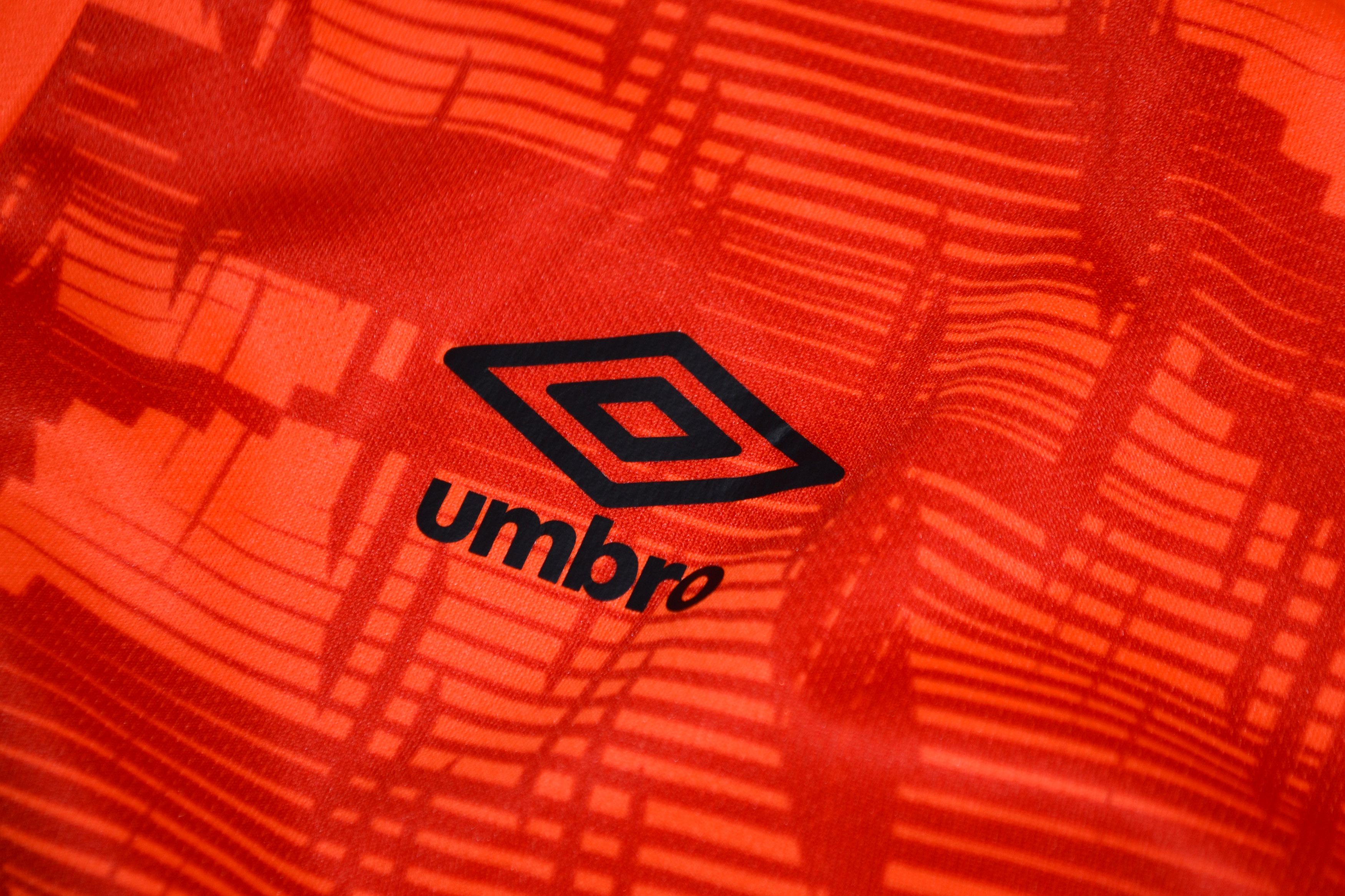 Umbro Umbro Goalkeeper Football Shirt Soccer Jersey Trikot Size US M / EU 48-50 / 2 - 4 Thumbnail
