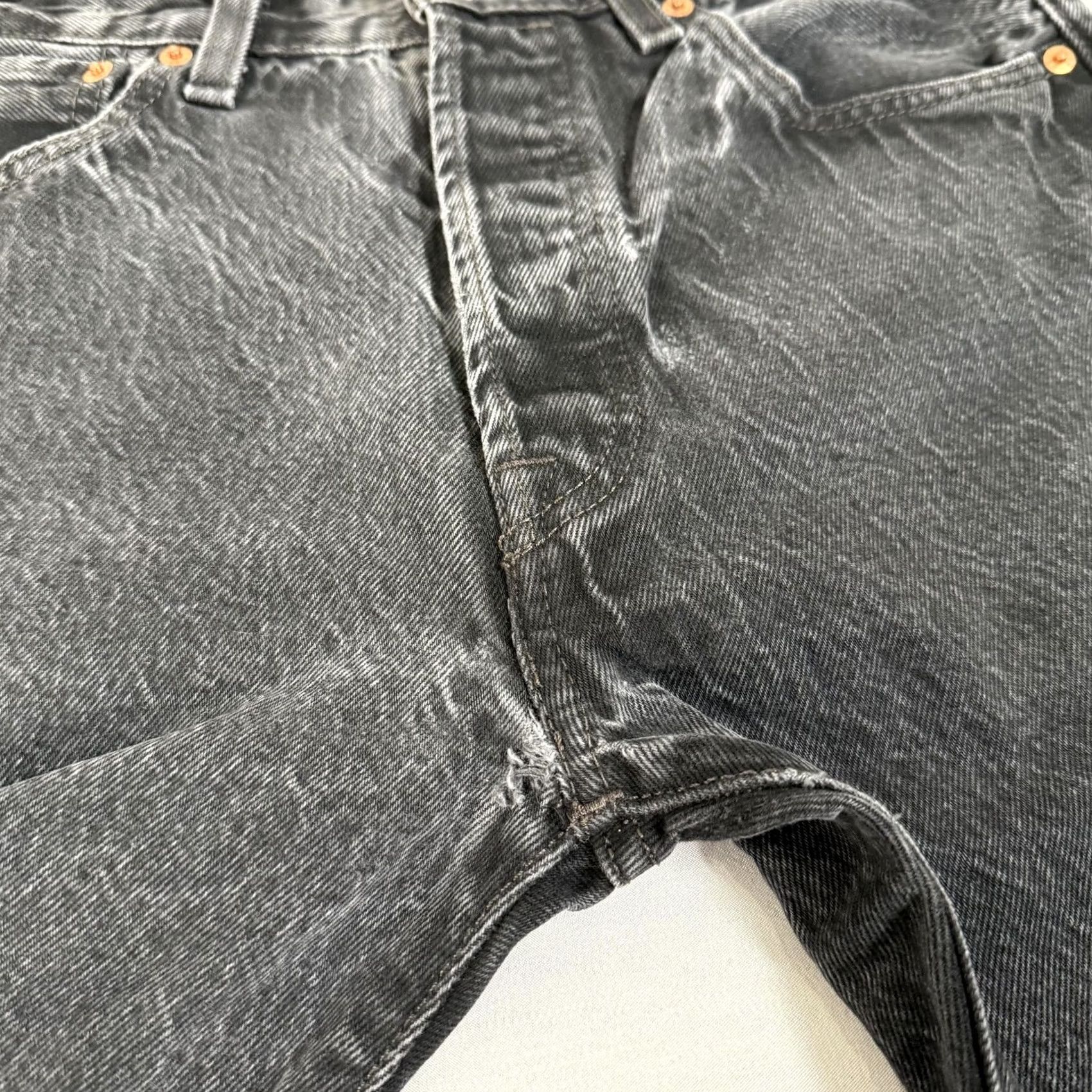 Levi's Levi's Jeans Mens 32x30 Black 501 Straight Fit Distressed Denim Pants Y2K Size US 32 / EU 48 - 5 Thumbnail