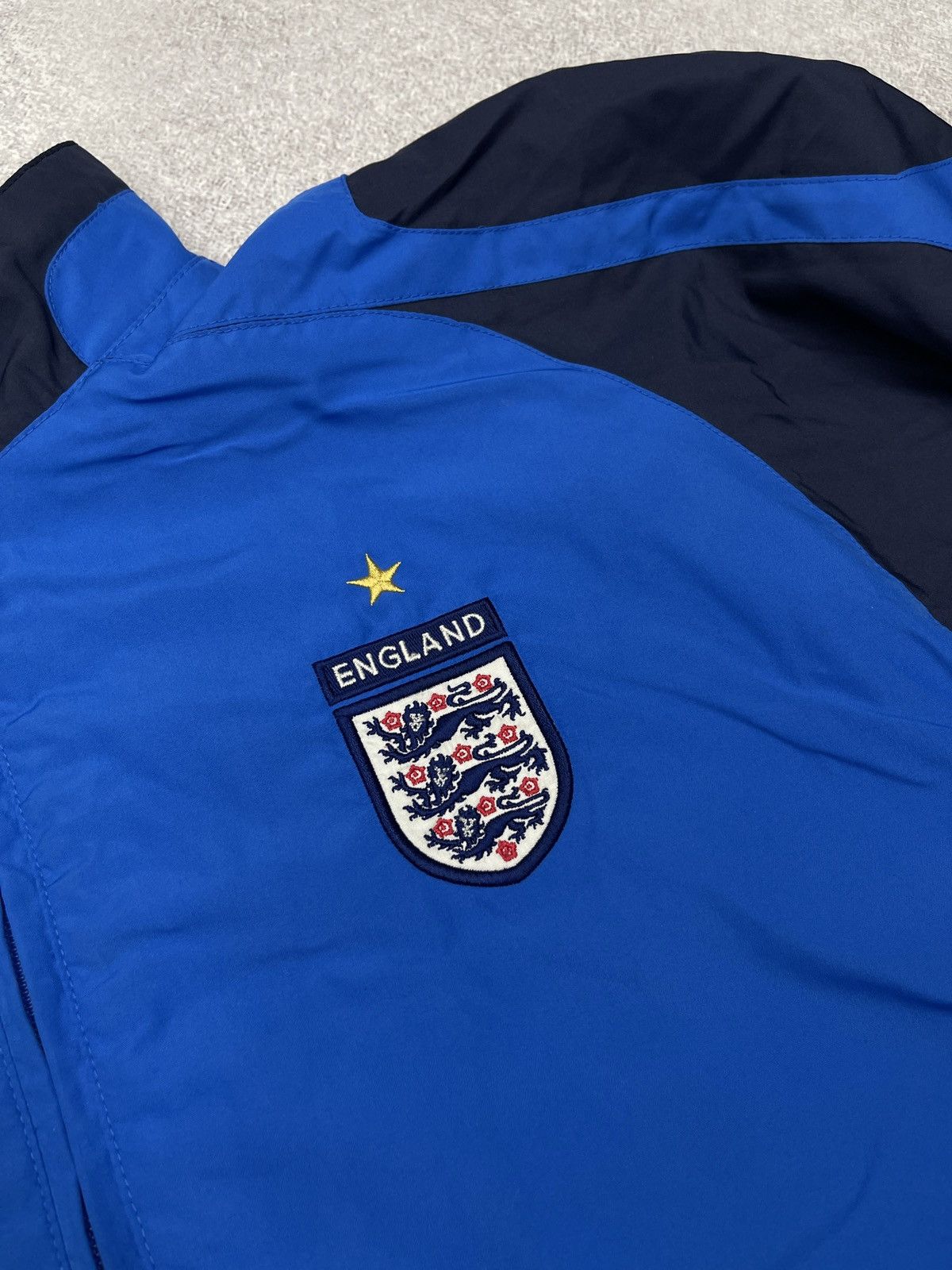 Umbro Vintage Official Umbro England Track Jacket Blue Big Logo Size US M / EU 48-50 / 2 - 6 Thumbnail