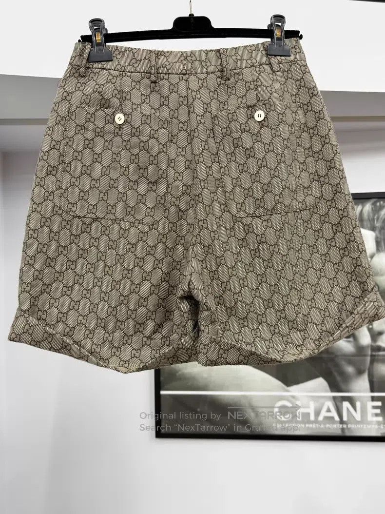 Gucci Gucci Size L Old flower full logo shorts Size 25" / US 0 / IT 36 - 2 Thumbnail