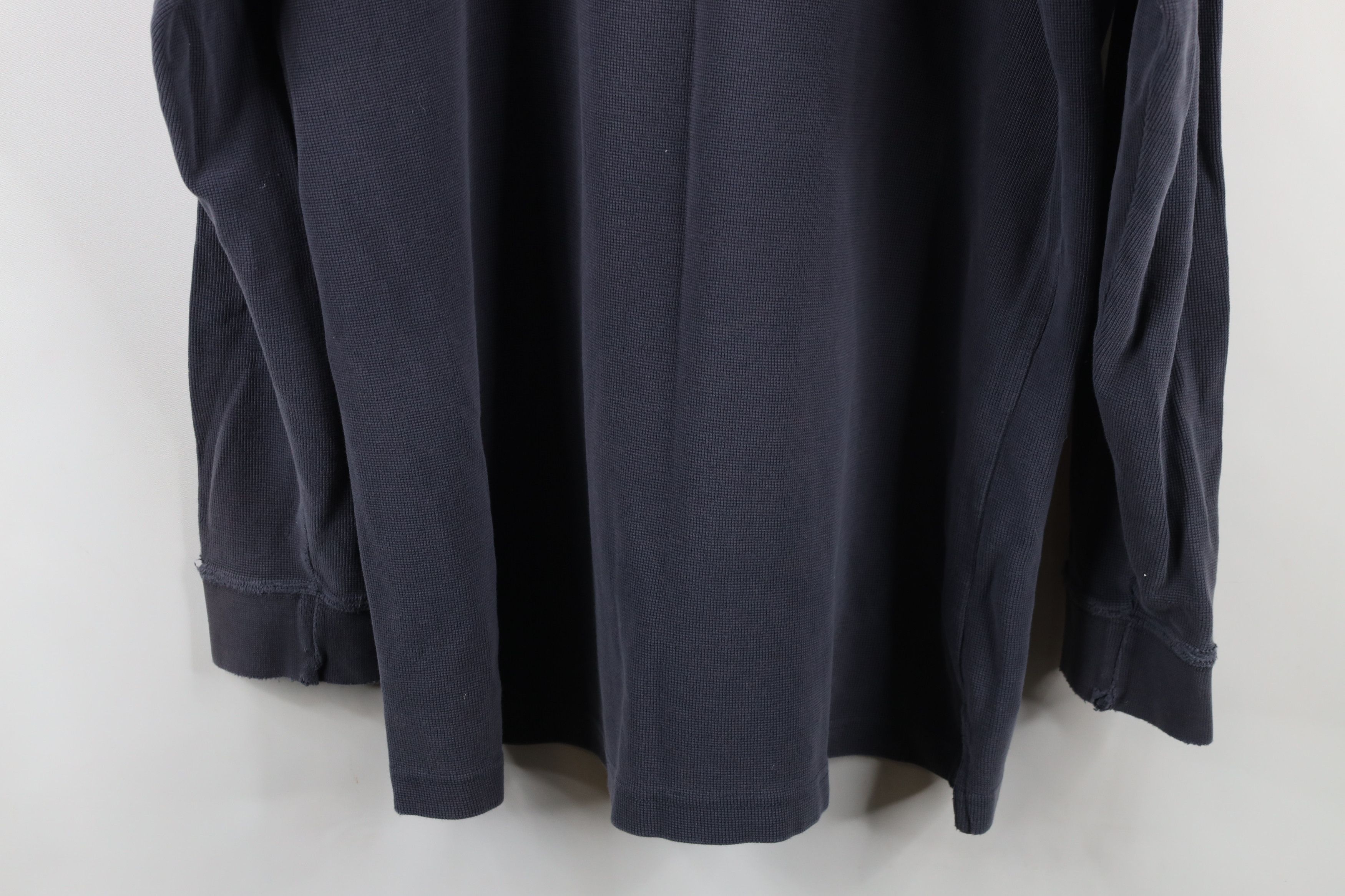 Carhartt Vintage Carhartt Spell Thermal Waffle Knit Henley T-Shirt Size US L / EU 52-54 / 3 - 16 Thumbnail
