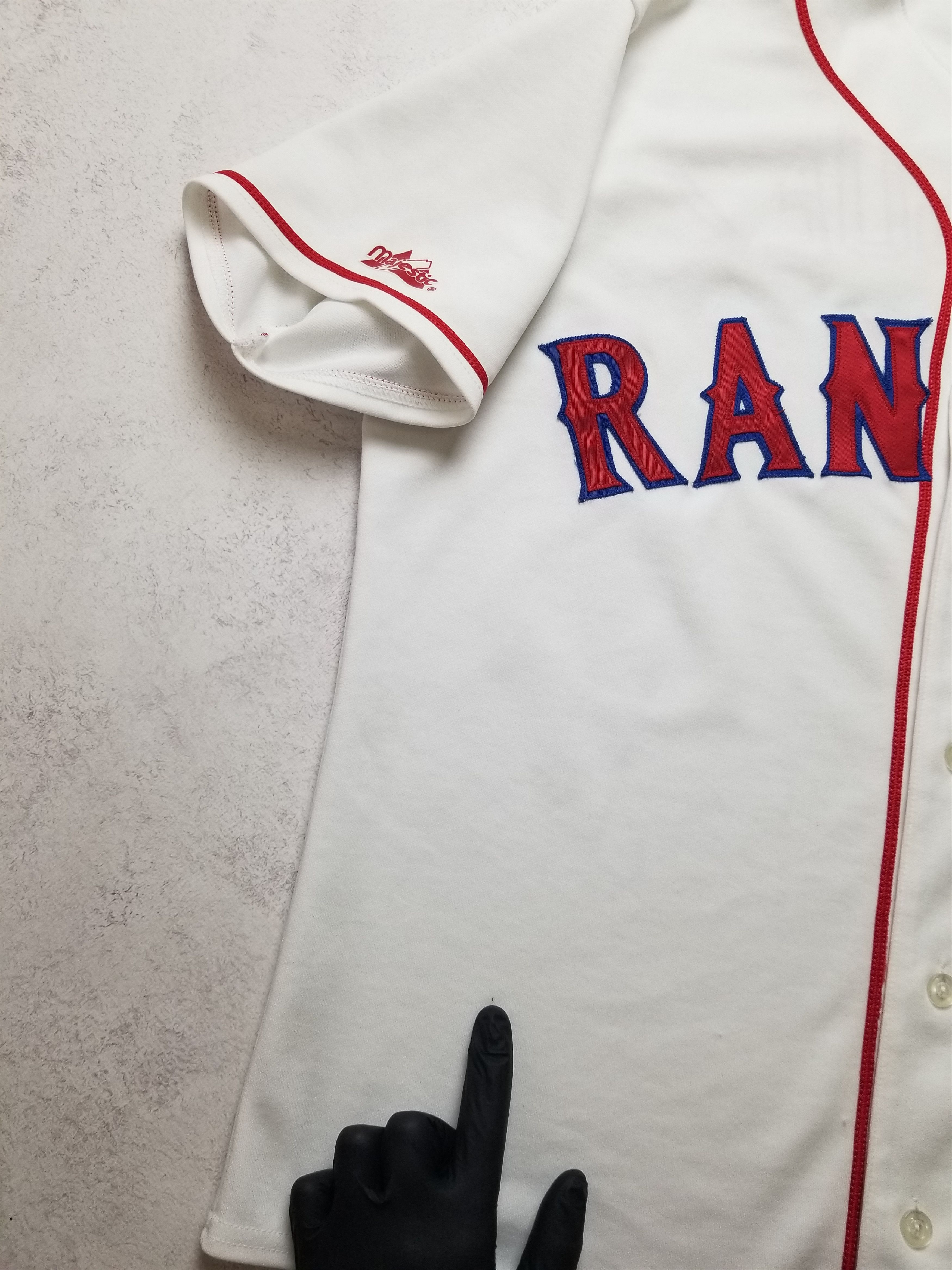 Majestic VTG Rodriguez #7 Texas Rangers Majestic Sewn White Jersey Size US L / EU 52-54 / 3 - 23 Thumbnail