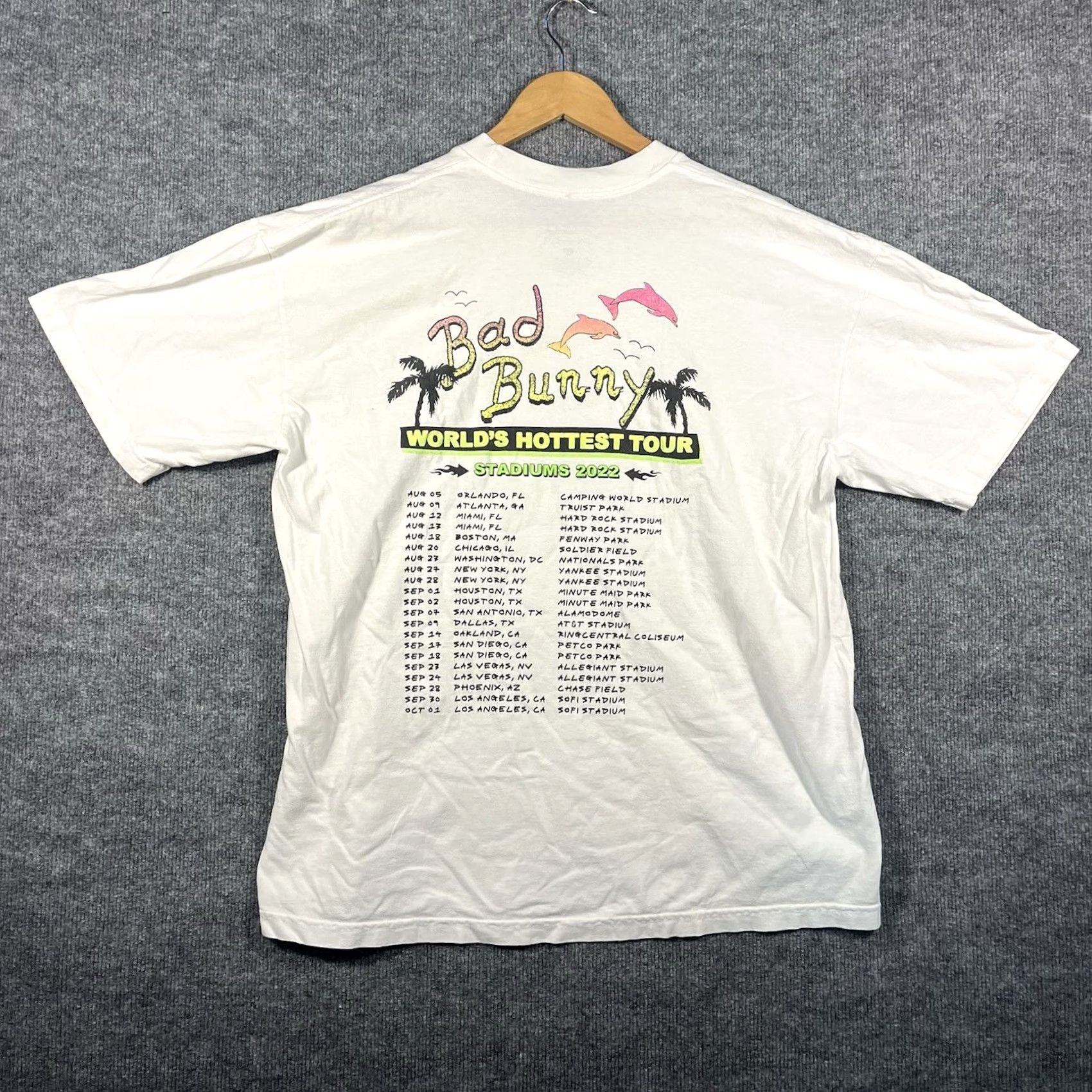 Vintage Bad Bunny Worlds Hottest Tour 2022 Official Merch Un Verano Sin Ti Adult XL T-Shirt Beige Crew Neck Short Sleeve Logo Graphic Print Men Size US XL / EU 56 / 4 - 3 Thumbnail