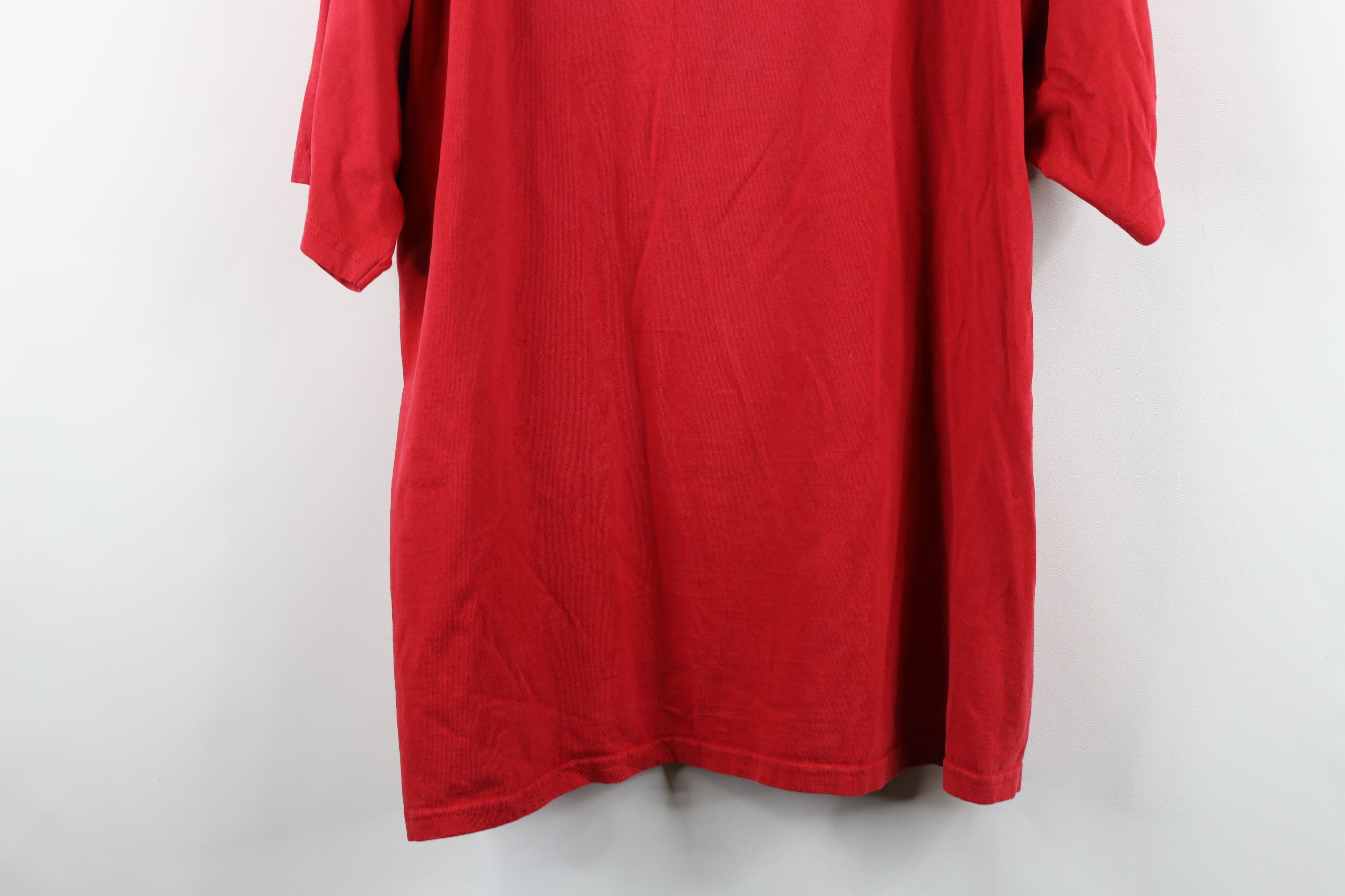 Vintage Vintage 90s Spell Out University of Wisconsin T-Shirt Red Size US XXL / EU 58 / 5 - 14 Thumbnail