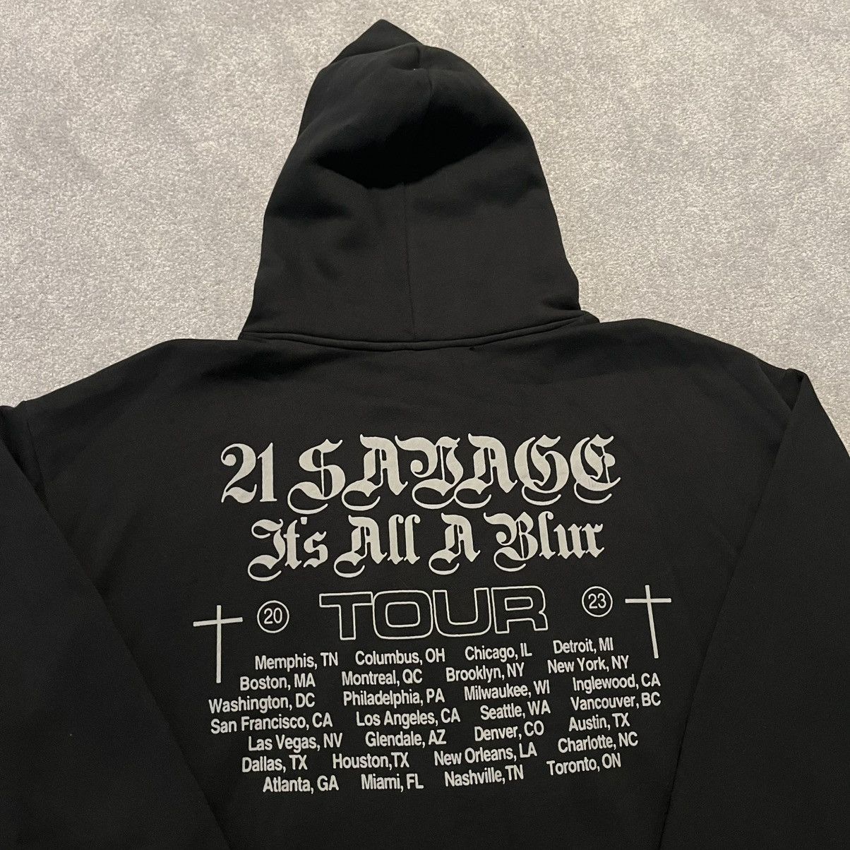 21 Savage × Drake 21 Savage It’s All a Blur Drake Dagger Logo Hoodie 2023 Tour Size US XXL / EU 58 / 5 - 4 Thumbnail