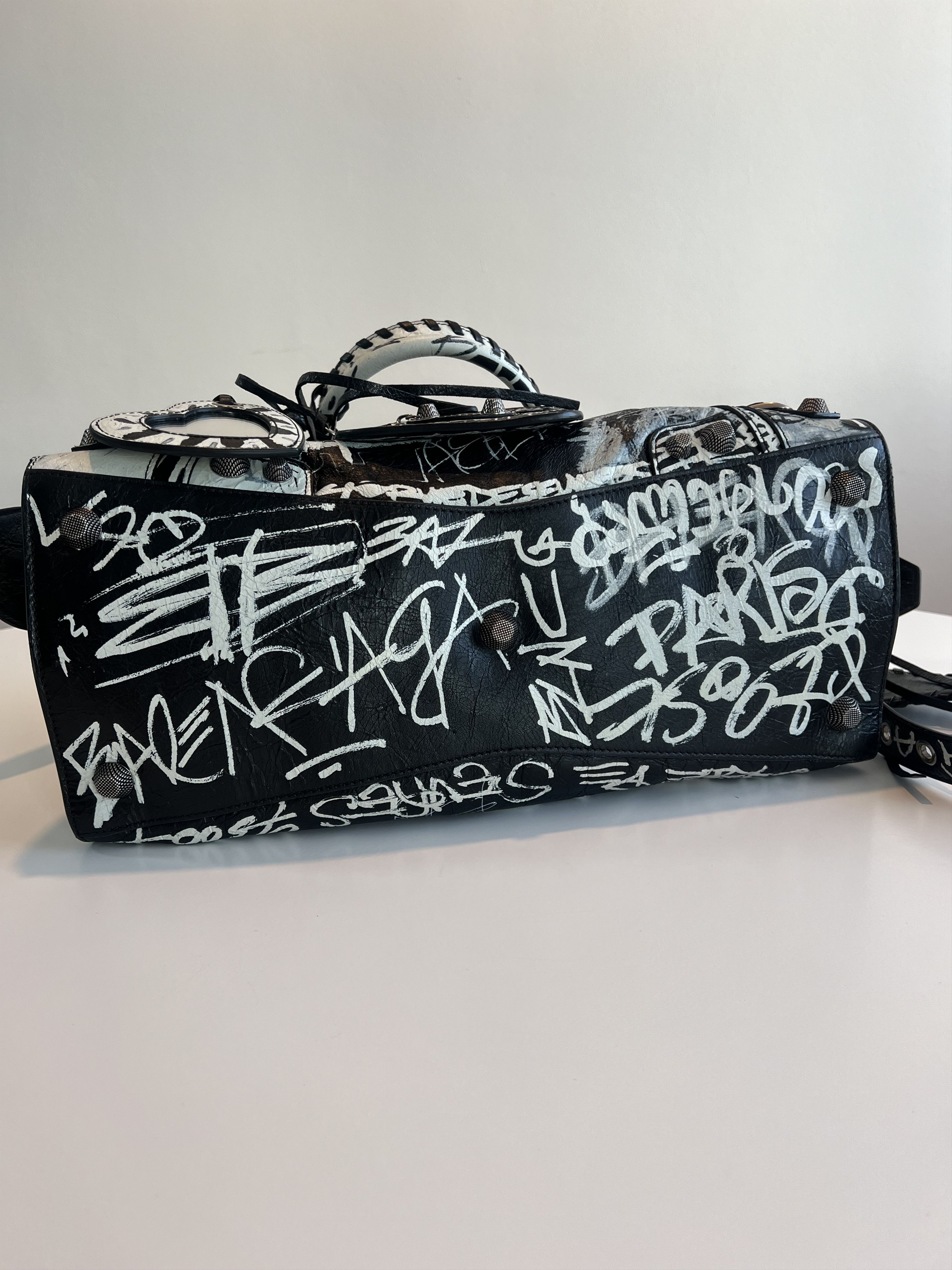 Balenciaga Neo Cagole City leather crossbody bag Size ONE SIZE - 24 Thumbnail