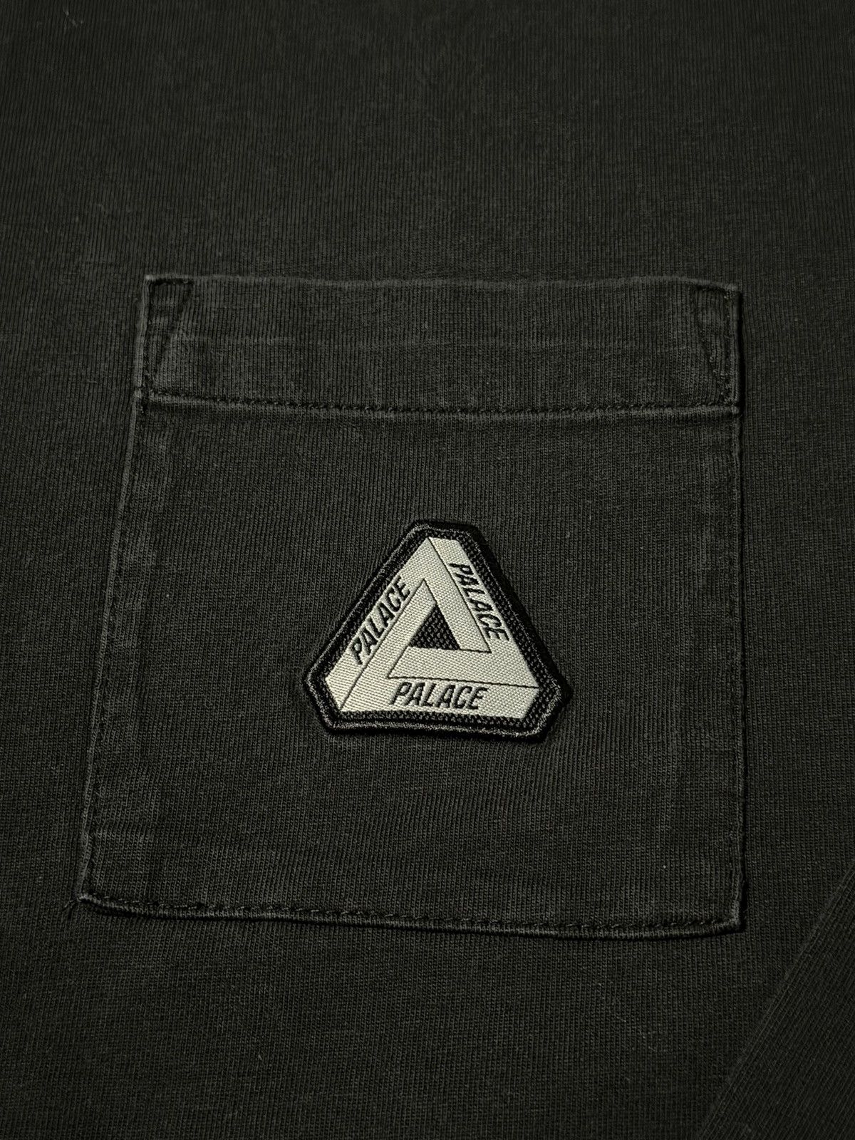 Palace Palace pocket tee Size US L / EU 52-54 / 3 - 2 Thumbnail