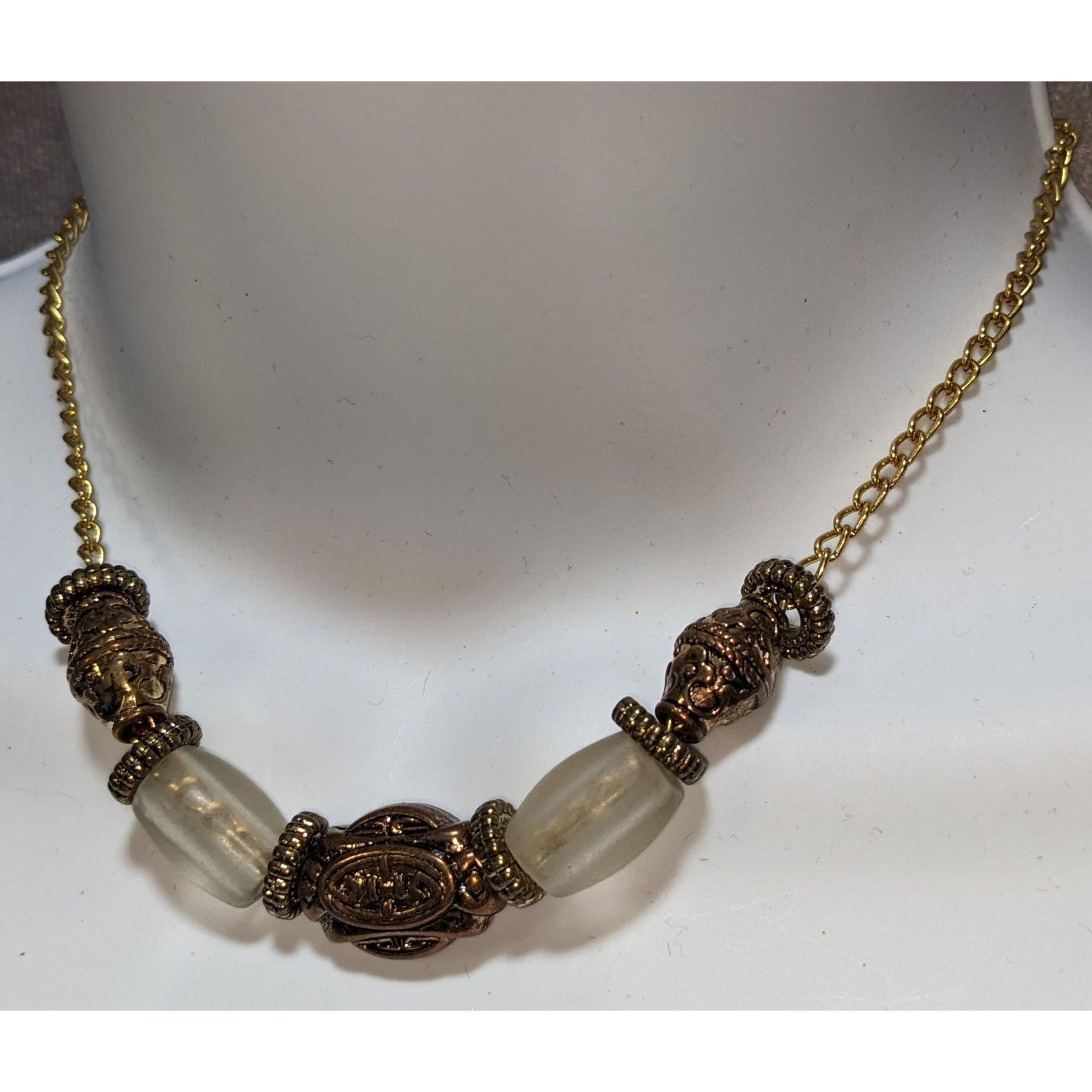 Other Vintage Gold-Tone & Frosted Glass Bead Necklace With Ornate Size ONE SIZE - 4 Thumbnail