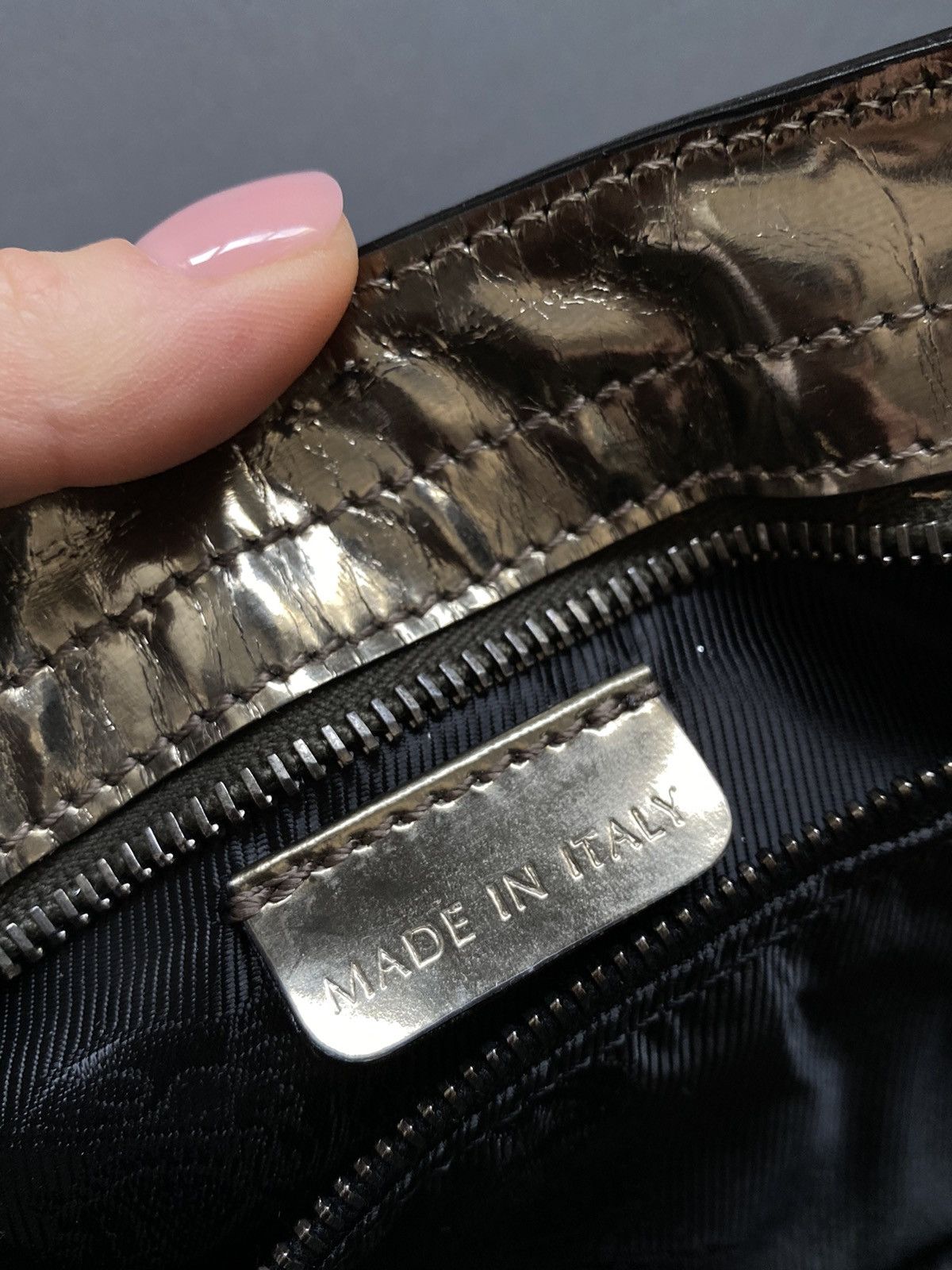 Burberry Burberry Leather Metallic Clutch Size ONE SIZE - 14 Thumbnail