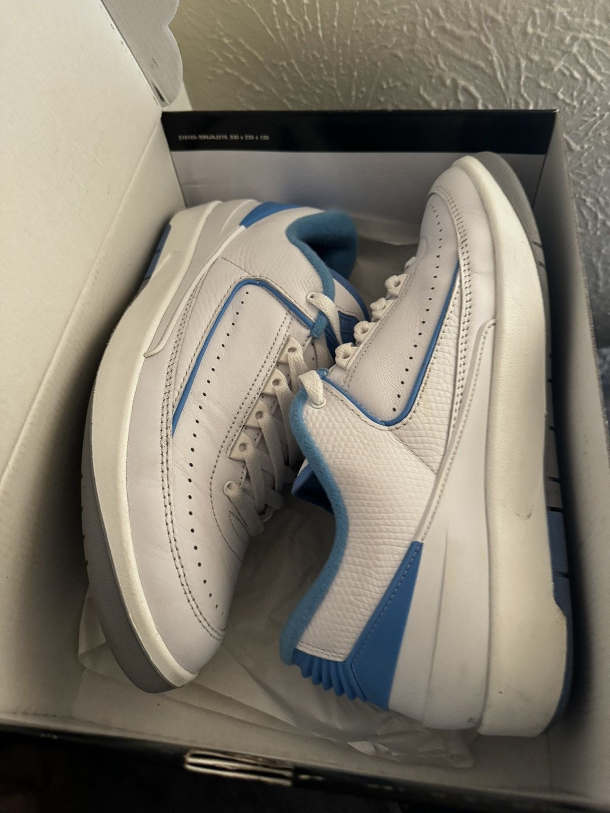 Jordan Brand Air Jordan 2 Retro Low 'UNC' Size US 10 / EU 43 - 1 Thumbnail