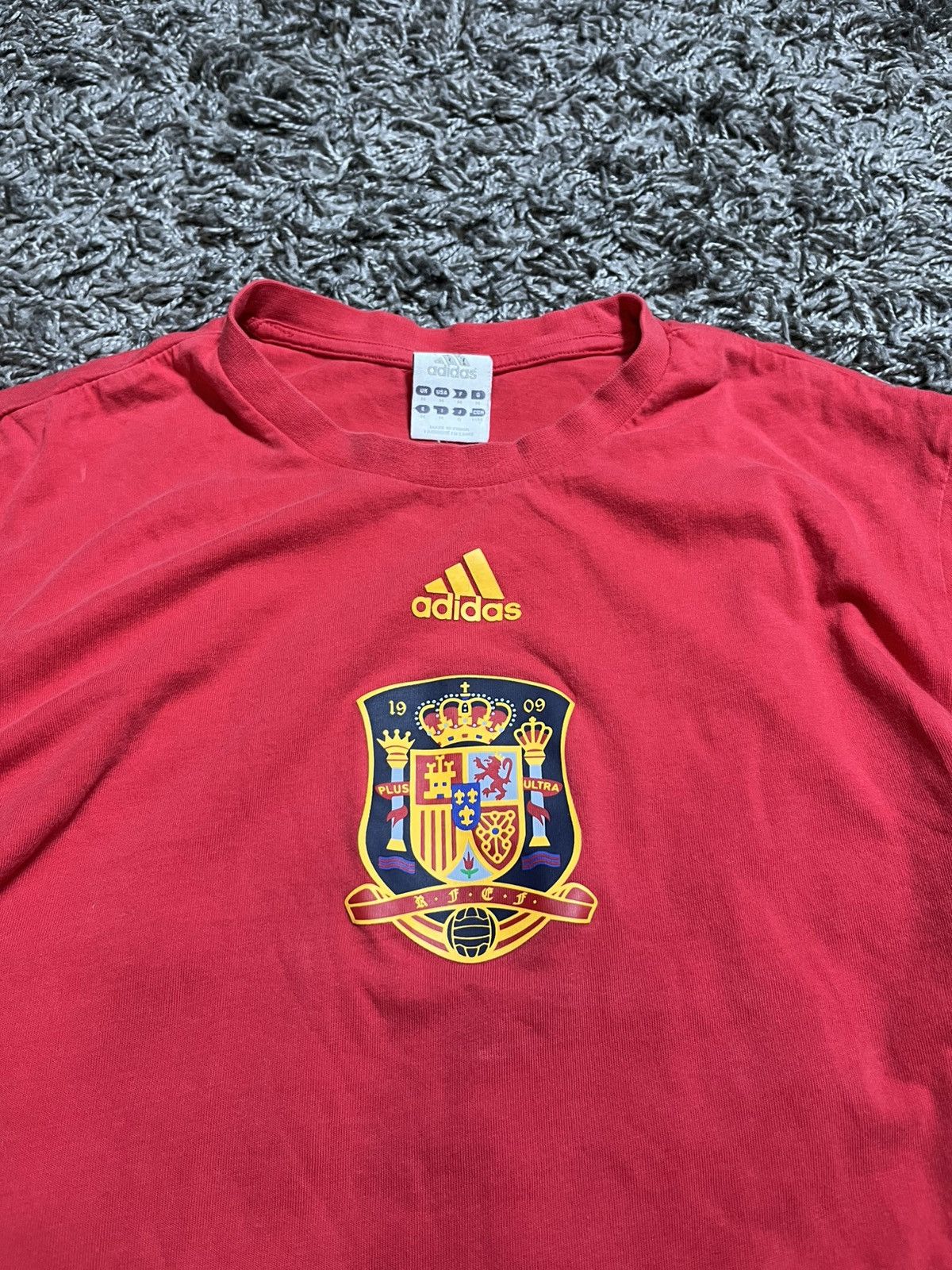 Adidas ADIDAS SPAIN 2010 TRAINING SOCCER FOOTBALL JERSEY Size US M / EU 48-50 / 2 - 2 Thumbnail
