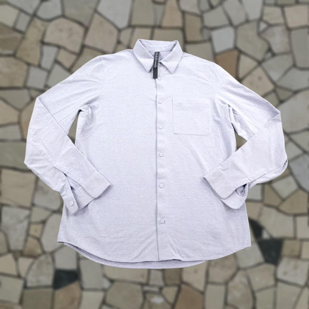 Lululemon Lululemon Shirt Mens Medium Blue Commission Long Sleeve Button-Up Performance Size US M / EU 48-50 / 2 - 1 Thumbnail