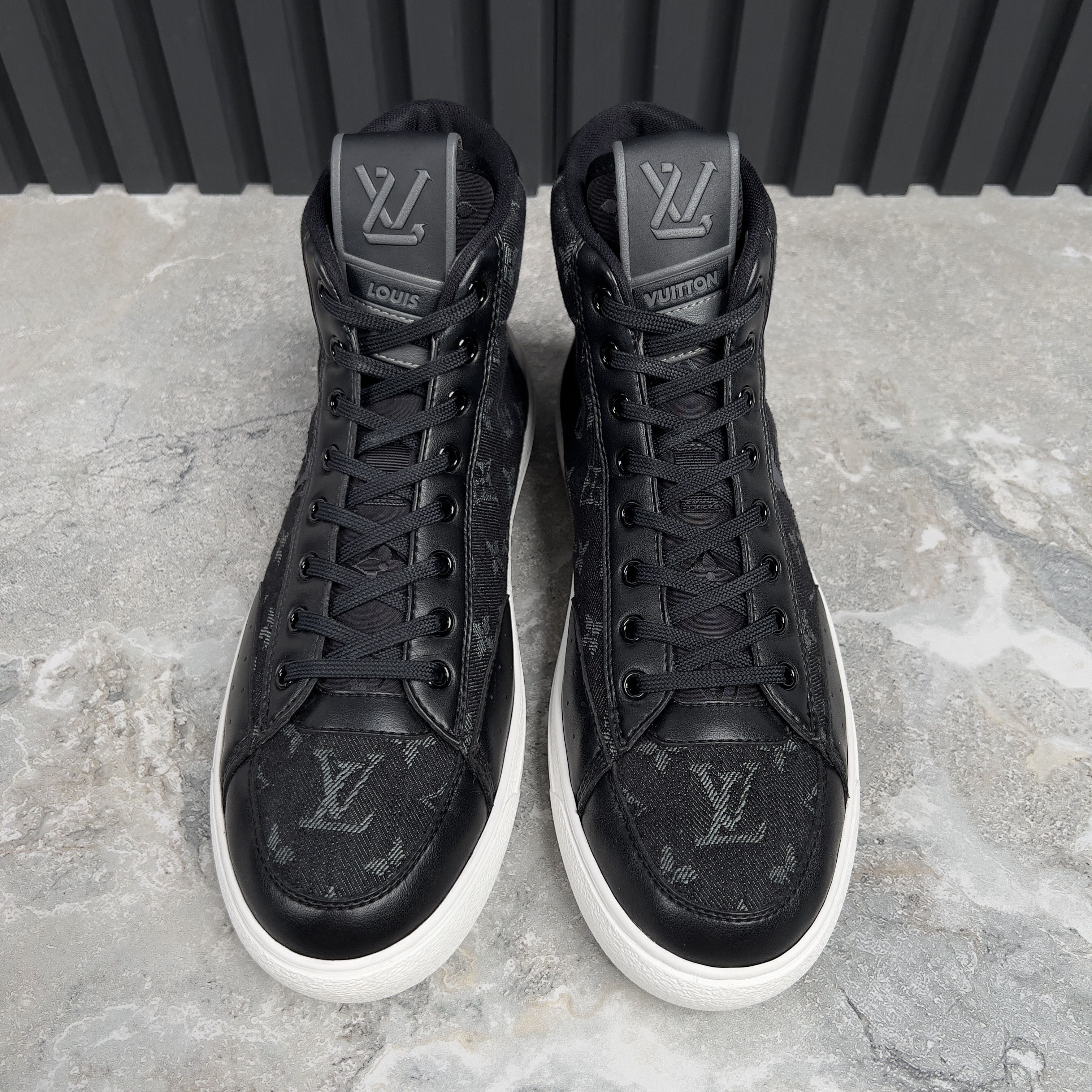 Louis Vuitton Louis Vuitton Charlie Trainers Sneaker Monogram Denim Size US 9 / EU 42 - 5 Thumbnail
