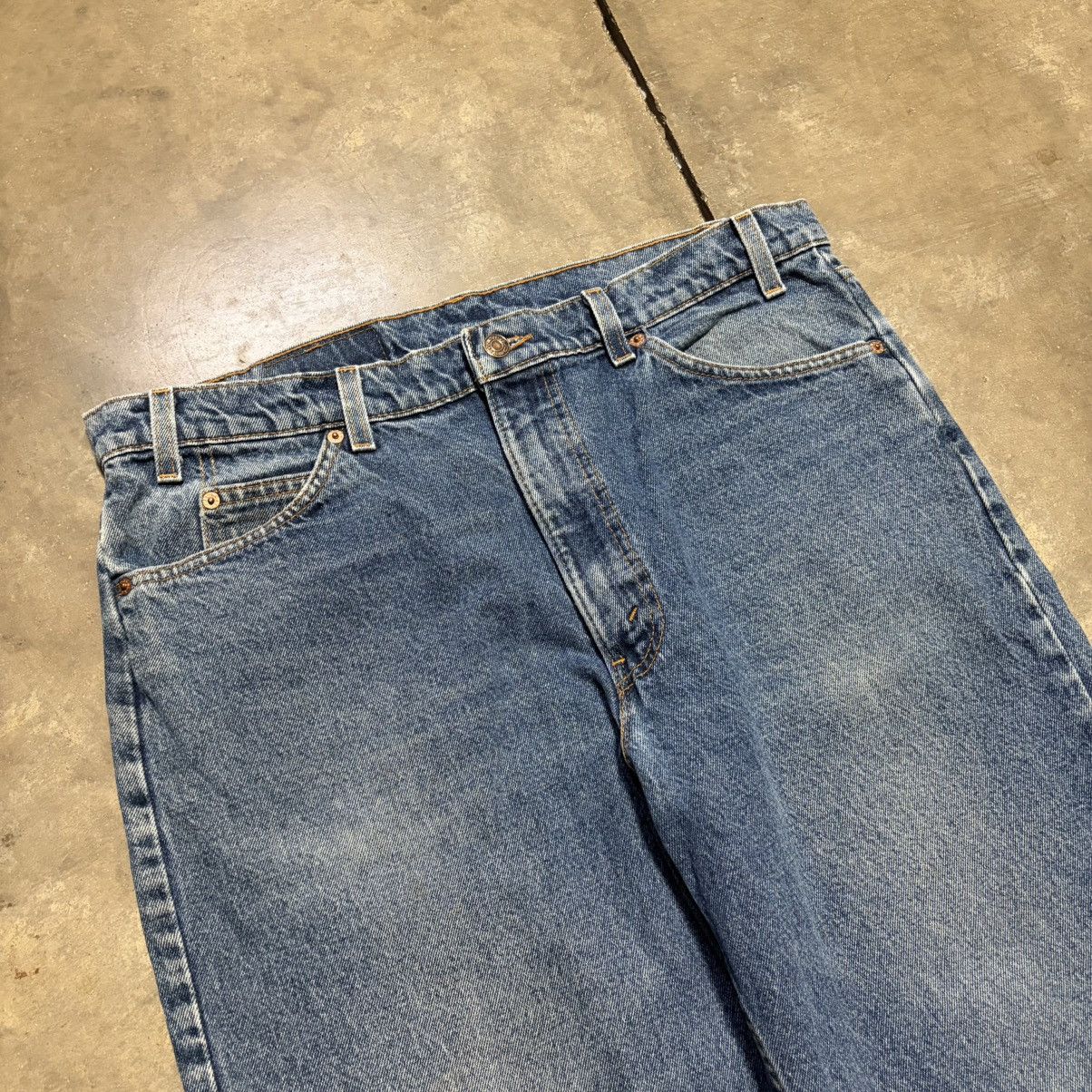 Levi's Vintage Levis 550 Orange Tab Jeans Relaxed Fit Denim 90s USA Size US 38 / EU 54 - 8 Thumbnail
