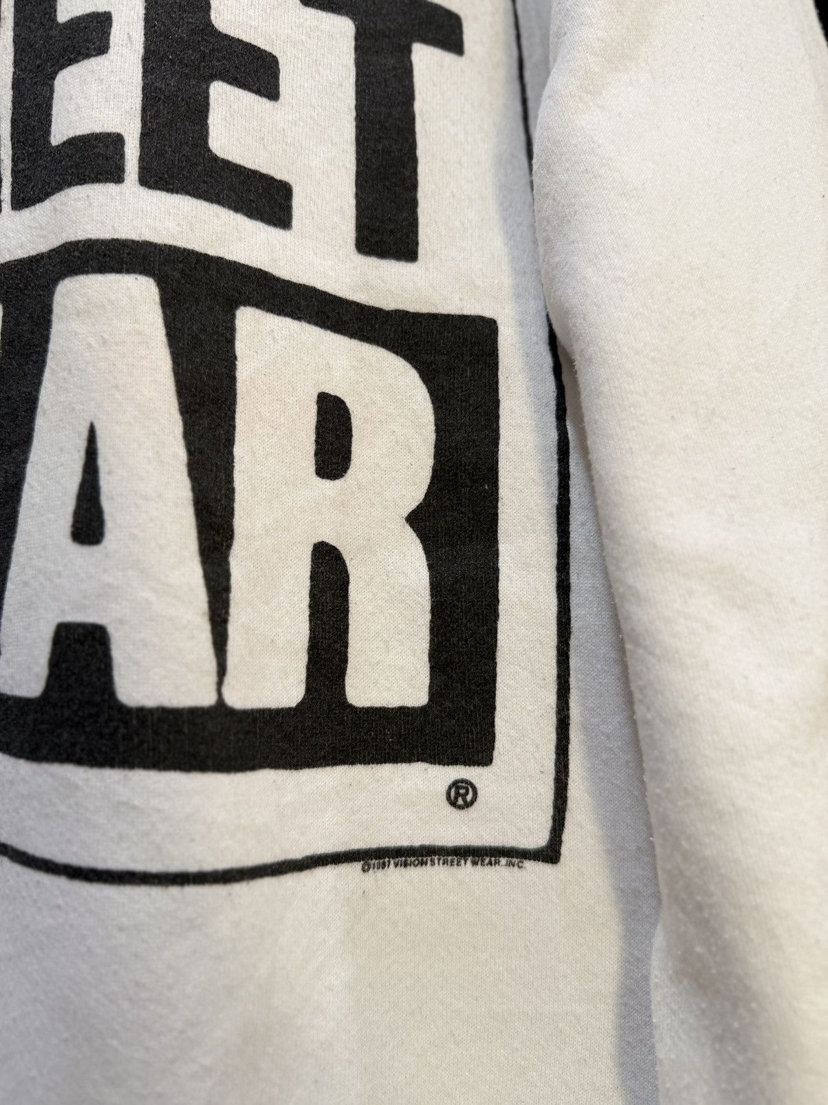 Vision Streetwear Vintage 80s Vision Streetwear Skateboard Backhit Logo Size US M / EU 48-50 / 2 - 11 Thumbnail