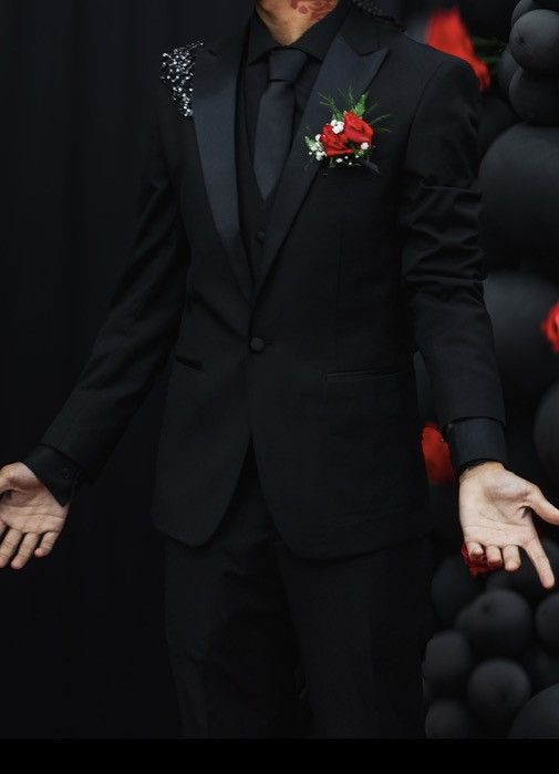 Other Custom Black-Beaded Prom Suit Size 34S - 2 Thumbnail