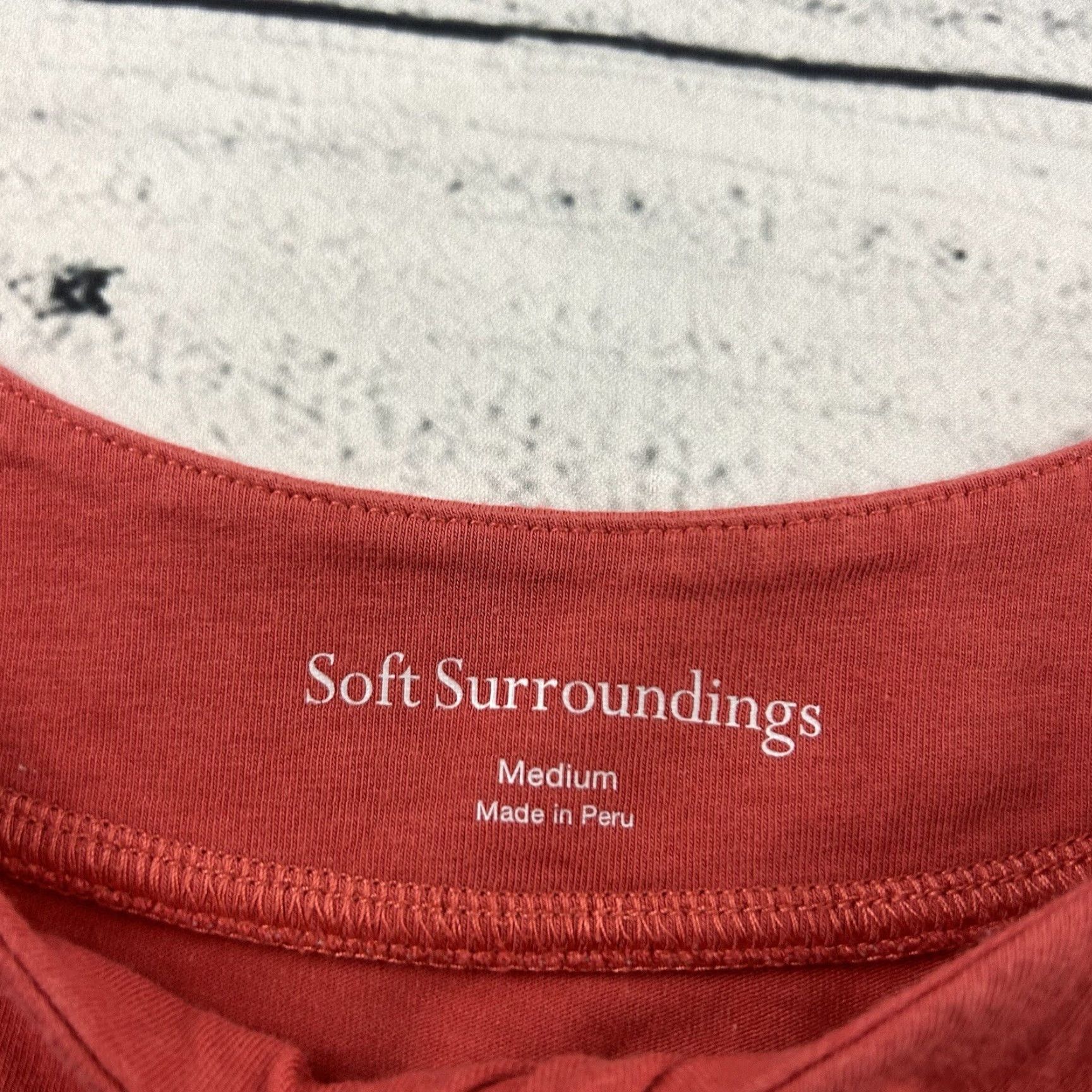 Soft Surroundings Soft Surroundings Women's Medium Long Sleeve Peach Orange Blouse User: Soft Surroundings Women's Medium Long Sleeve Peach Orange Blouse Size M / US 6-8 / IT 42-44 - 2 Thumbnail