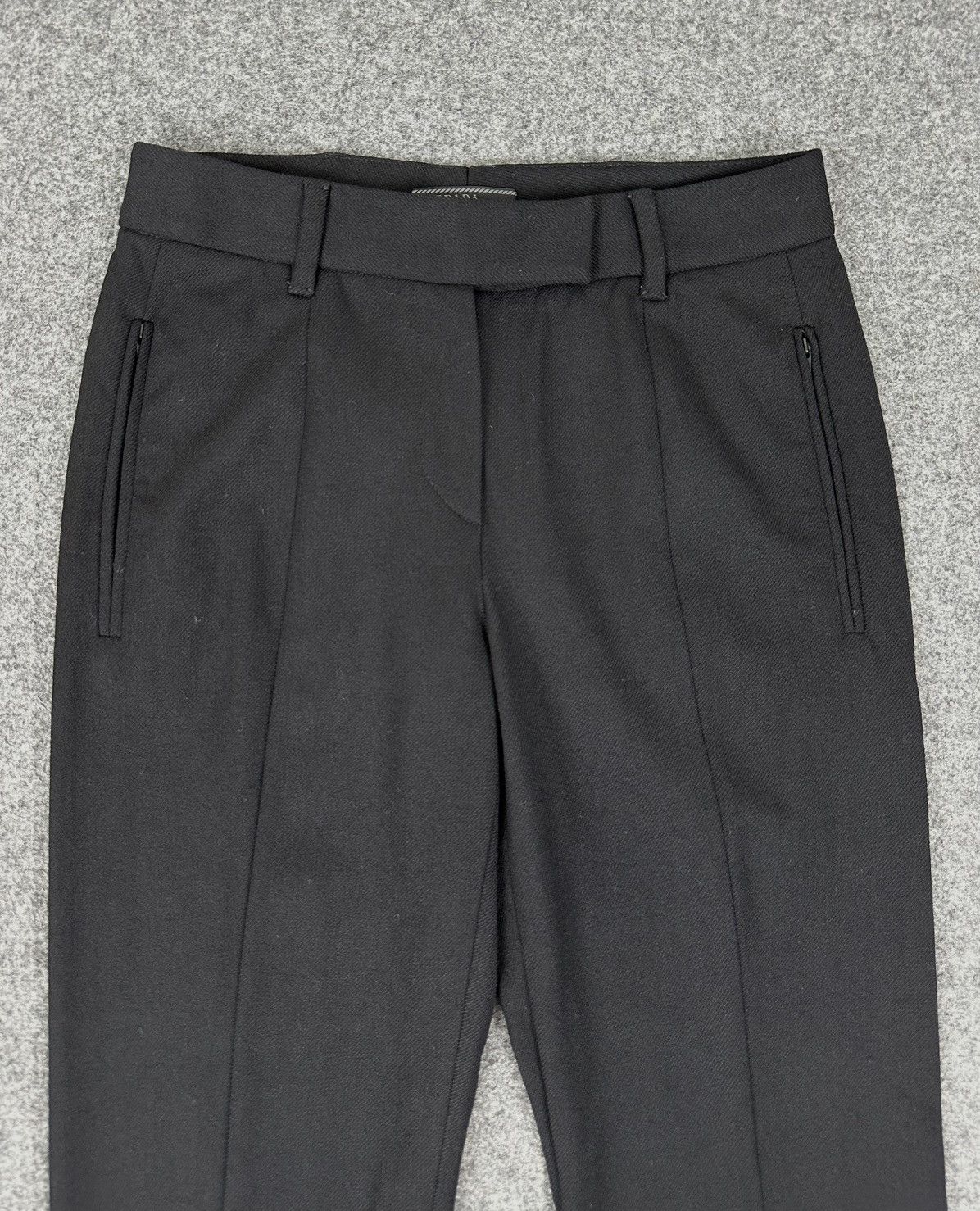 Prada Prada - Technical Wool Zipped Cuffs - Trouser Pants in Black Size 26" / US 2 / IT 38 - 2 Thumbnail