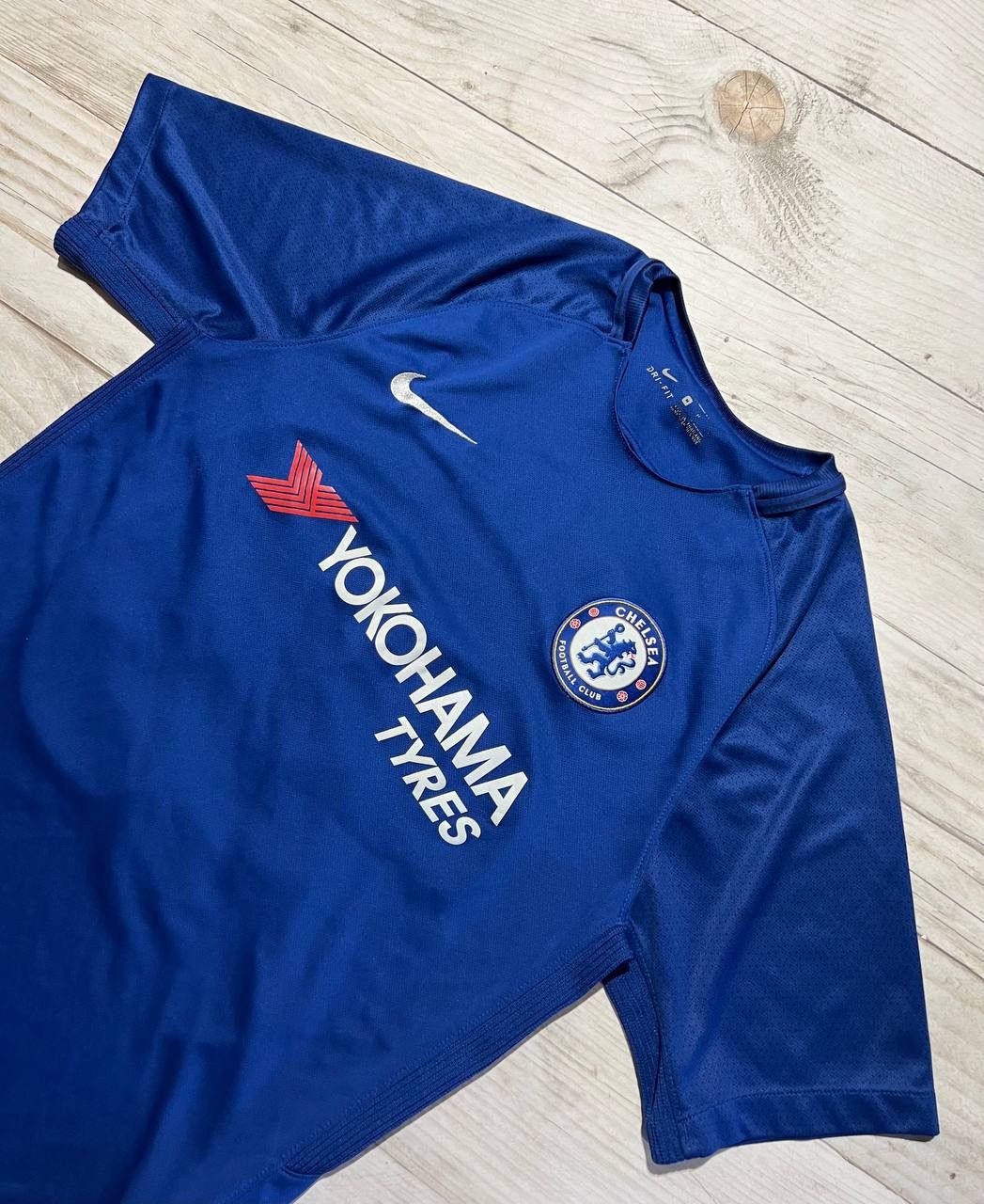 Chelsea Soccer Nike Chelsea 2017 2018 Batshuayi #23 Home Shirt Jersey Size US M / EU 48-50 / 2 - 5 Thumbnail