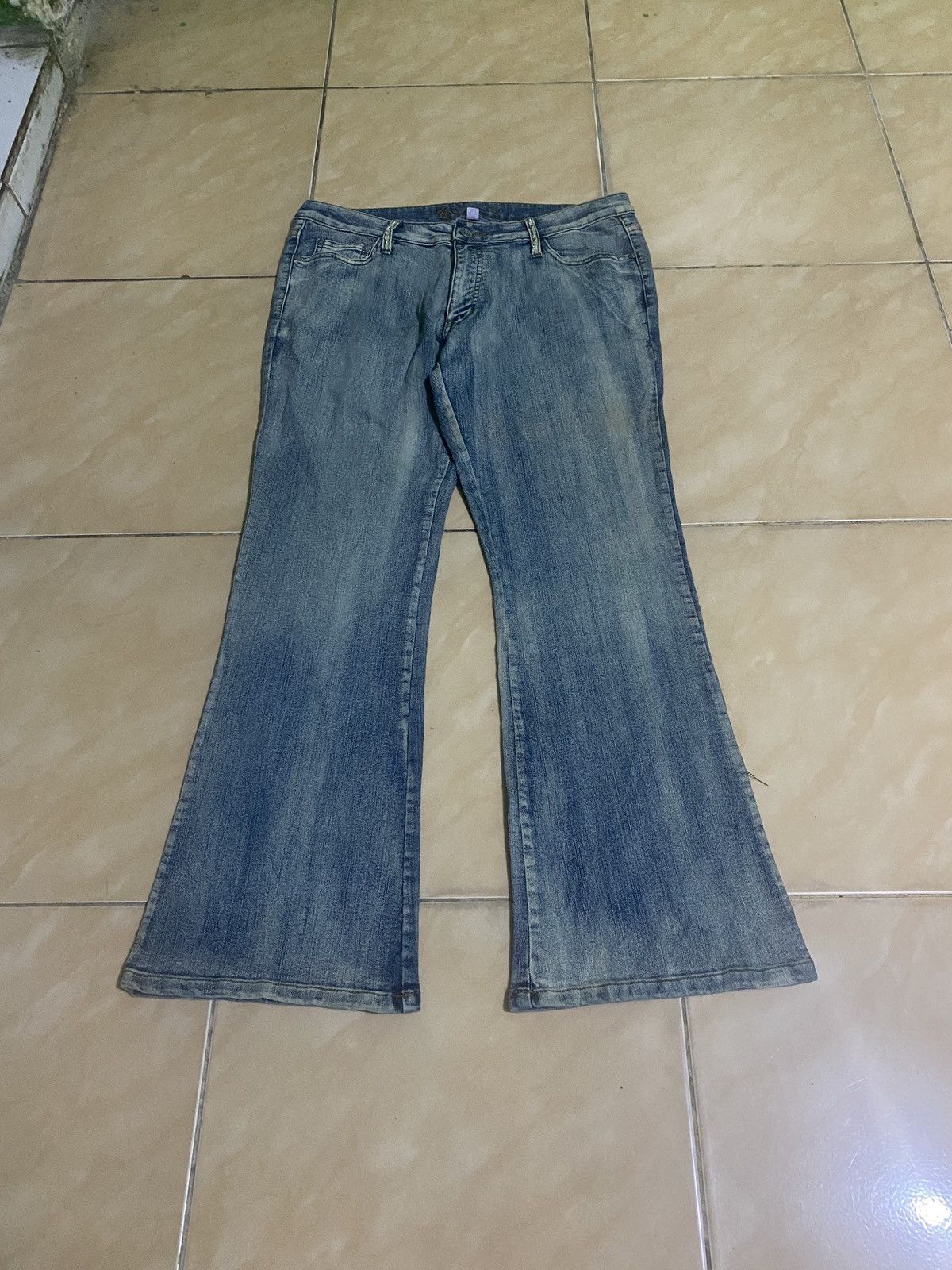If Six Was Nine × Japanese Brand × Vintage Vj jeans & co Flare jeans washed Size US 35 - 2 Thumbnail