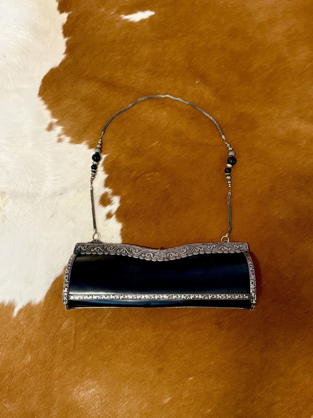 Other VINTAGE CLUTCH W SILVER METAL ACCENTS (CHROME LOOK) Size ONE SIZE - 1 Thumbnail