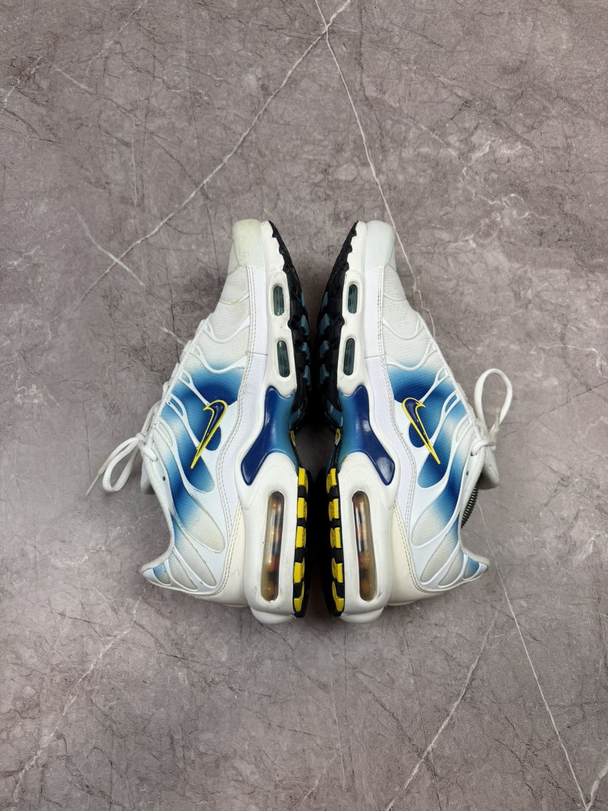 Nike Nike Air Max Plus TN "White Blue Gradient" / Yellow Swoosh Size US 11 / EU 44 - 14 Thumbnail